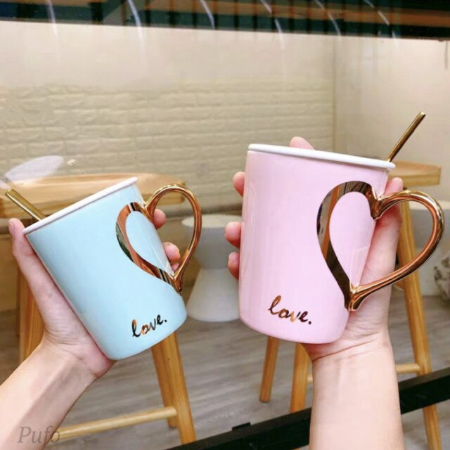 Cana Cu Capac Din Ceramica Si Lingurita Pufo Love Pentru Cafea Sau Ceai