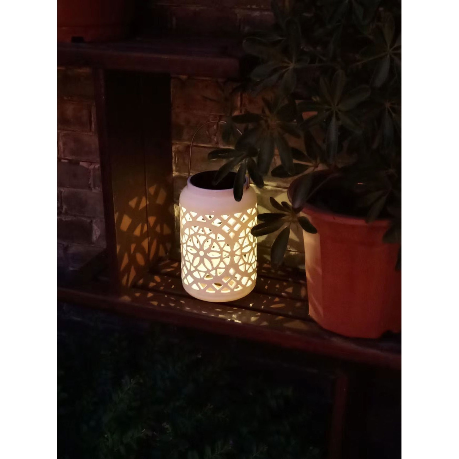 Felinar Decorativ Solar LED Pentru Exterior 12x12x18 5cm Alb EMAG Ro