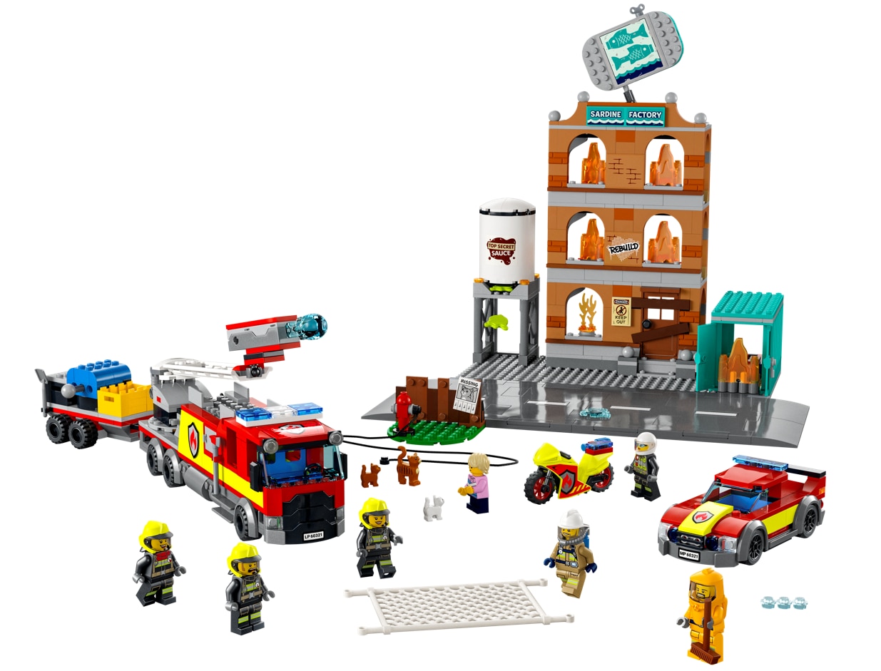A picture containing LEGO, toy Description automatically generated
