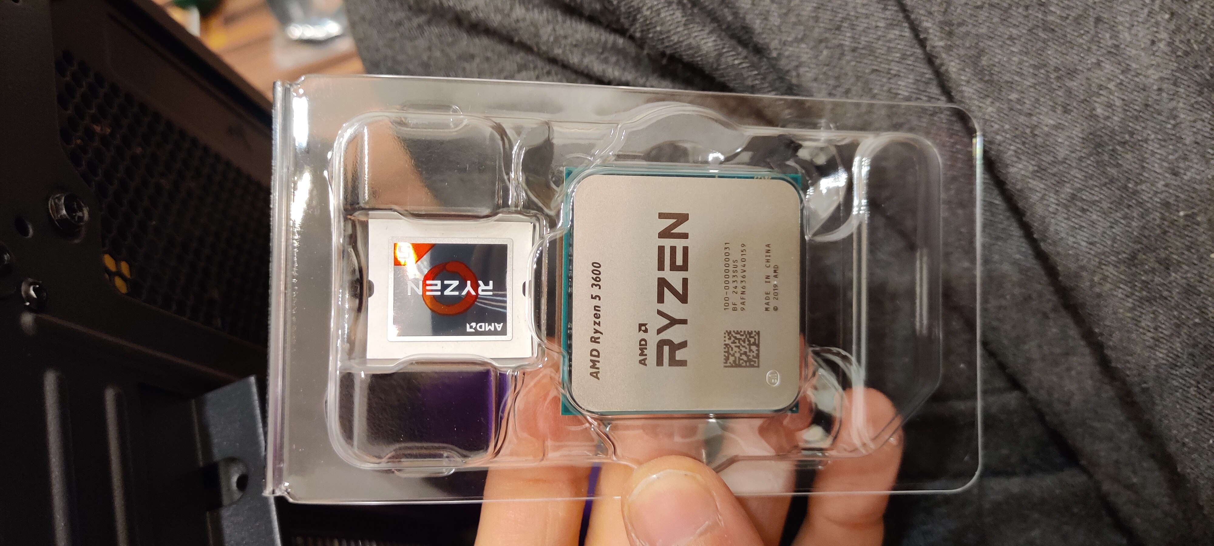 AMD Ryzen™ 5 3600, 35 MB, 4,2 GHz-es processzor Wraith Stealth