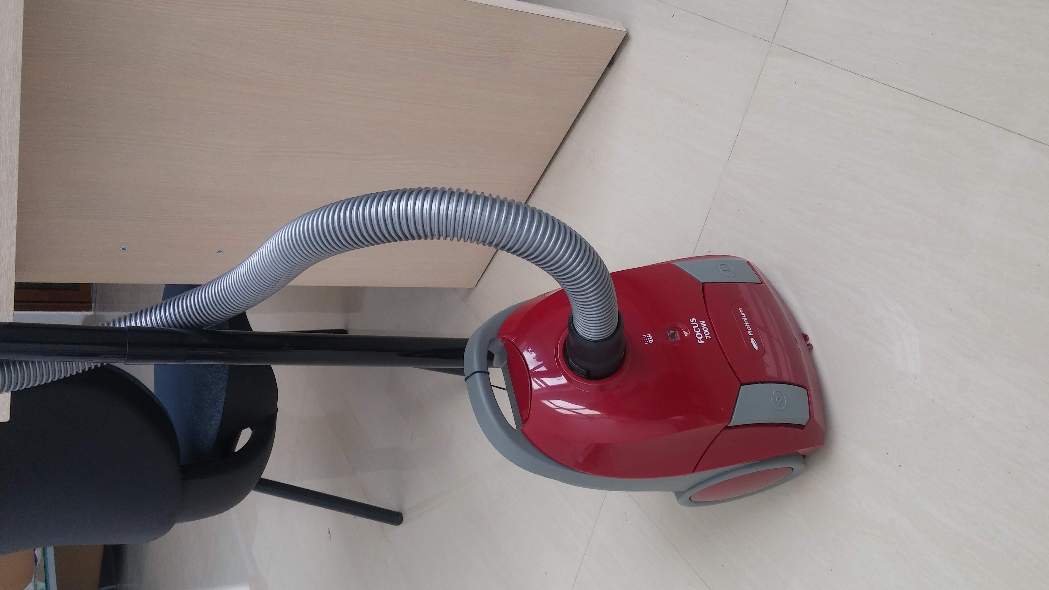 Aspirator cu sac Platinium Focus VC-Y700MS, 1 l, 700W