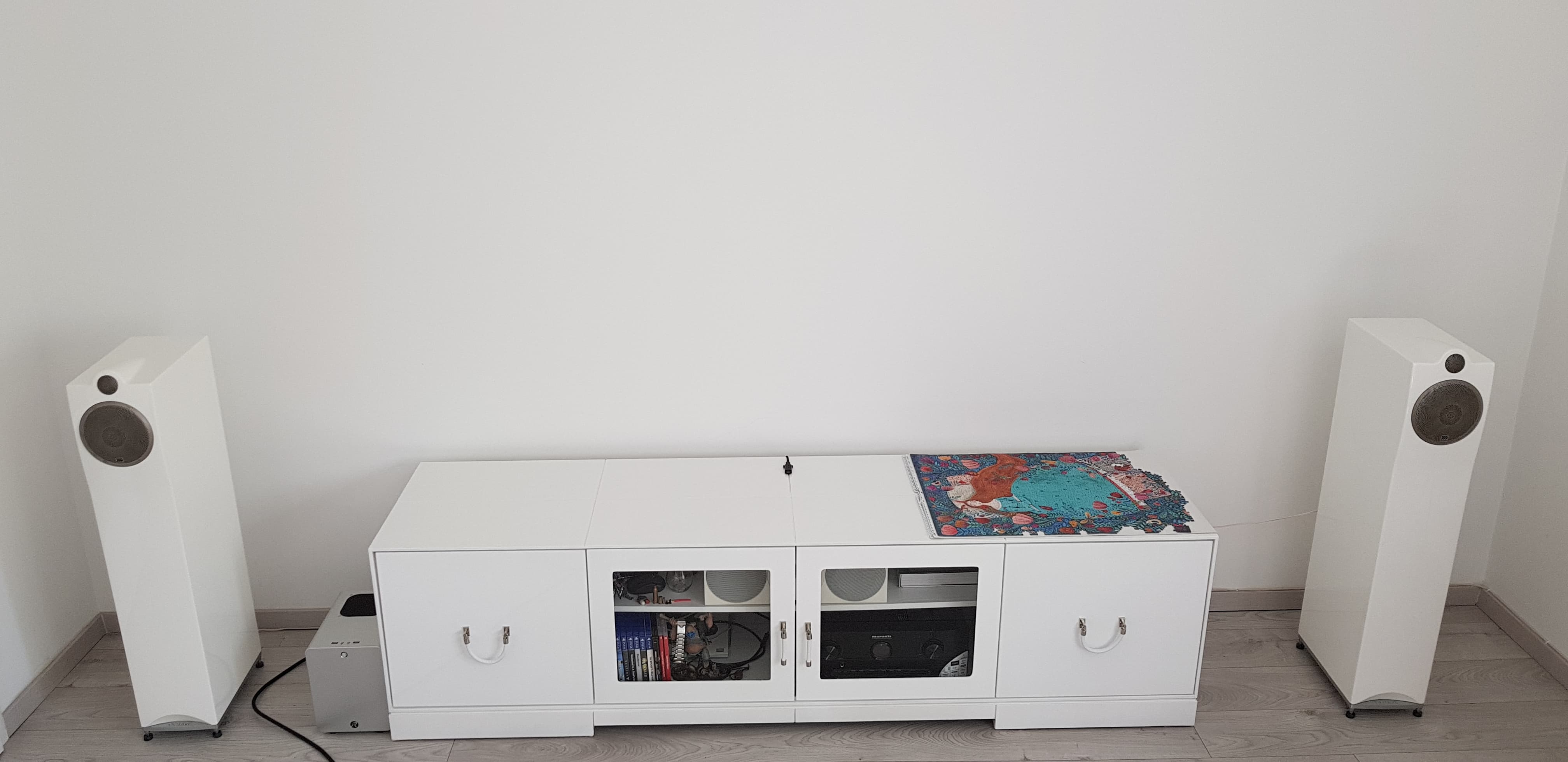 Boxe Podea Morel Octave 6 Limited Edition, Alb