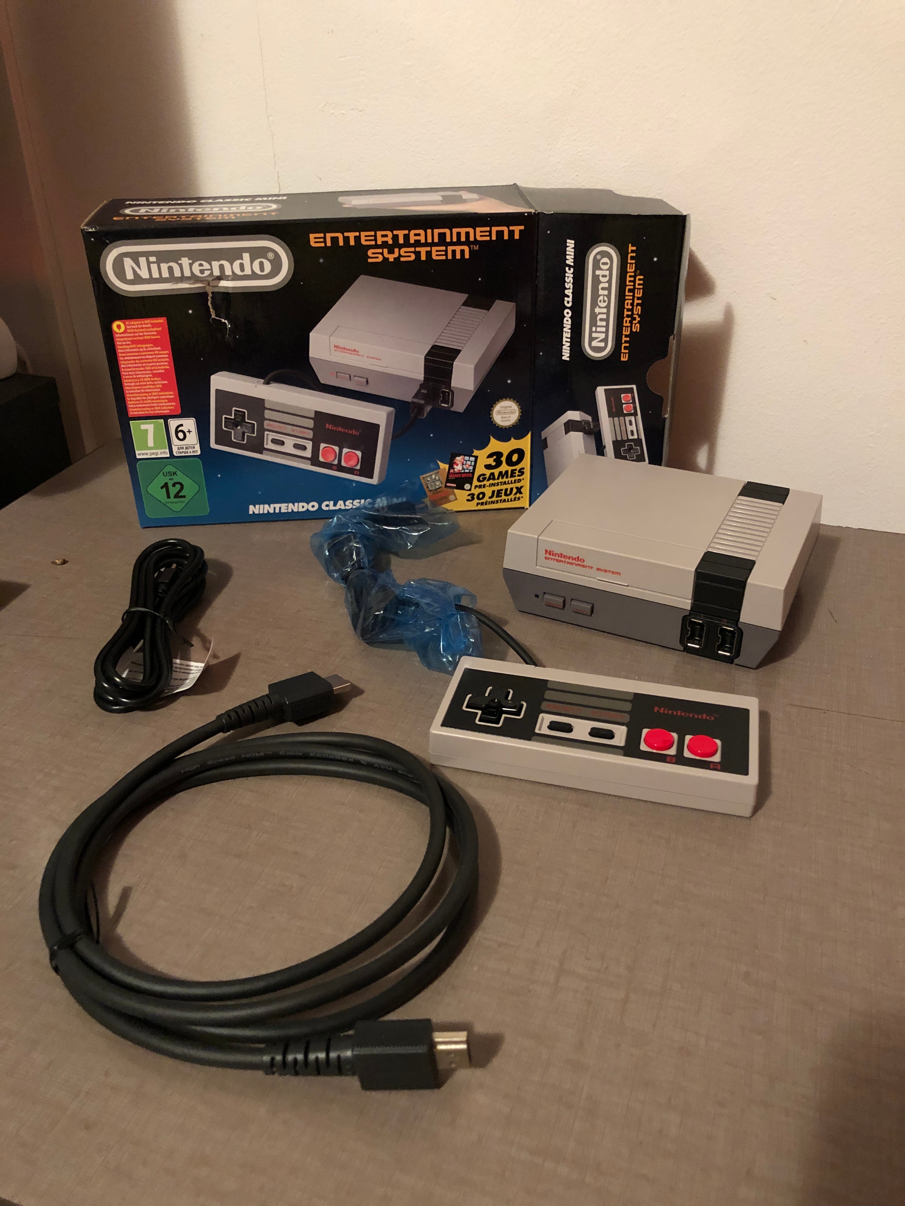 Consola NINTENDO CLASSIC MINI : NES