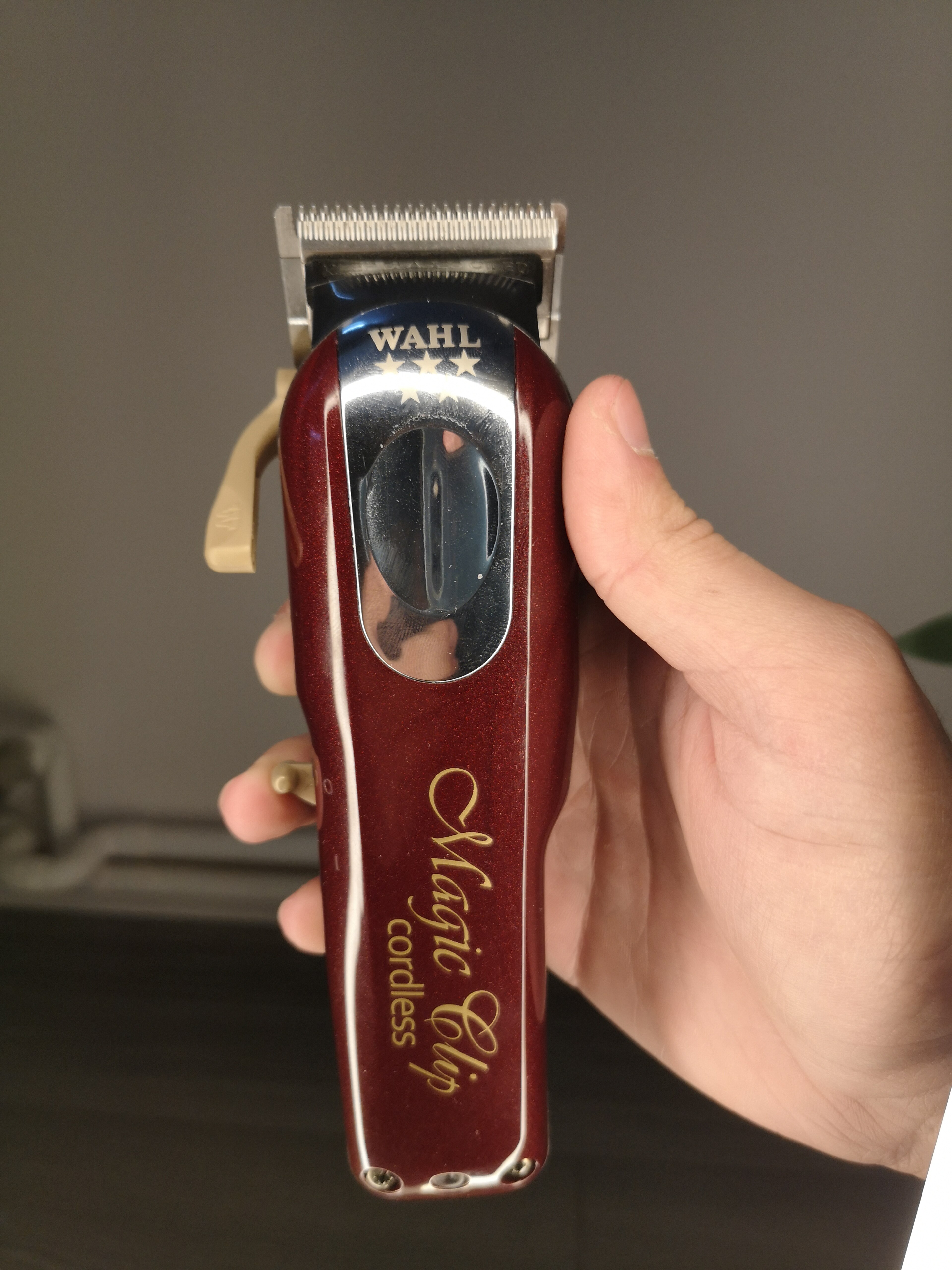 Aparat de tuns profesional cu acumulator Wahl Magic Clip Cordless