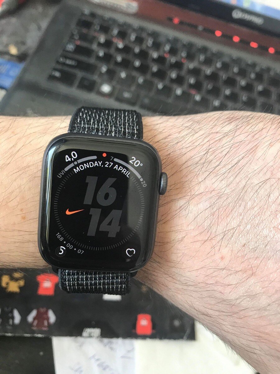 Apple Watch Nike+ 4, GPS, Carcasa Space Grey Aluminium 44mm