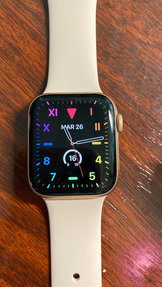 Apple Watch 5, GPS, Carcasa Gold Aluminium 40mm, Pink Sand Sport