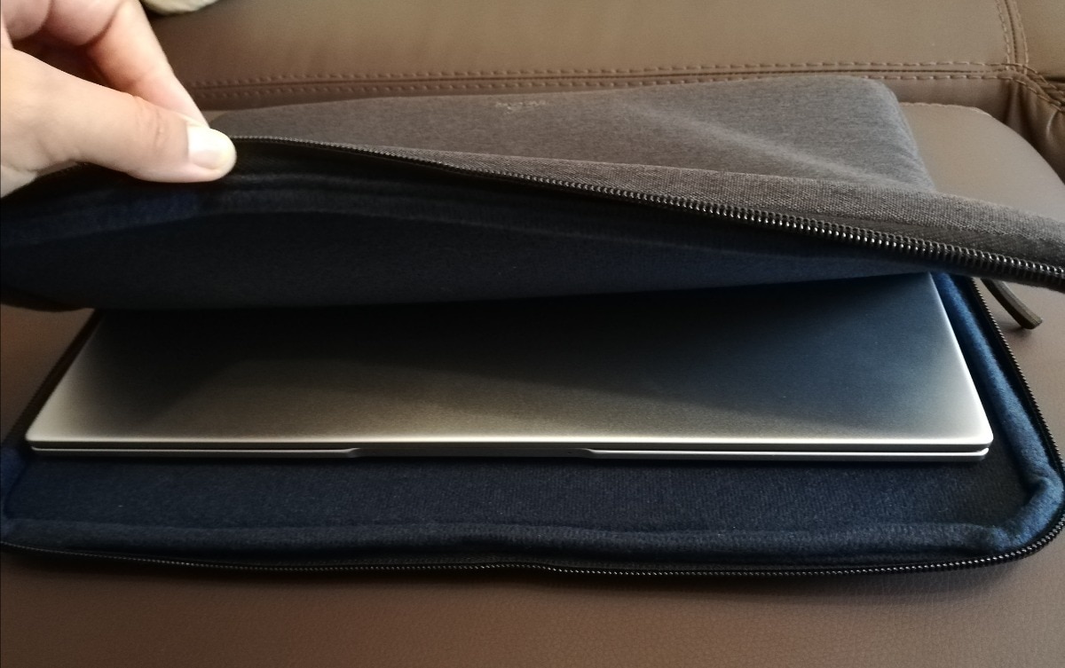 Husa pentru laptop RIVACASE 7704, 13.3 - 14", negru