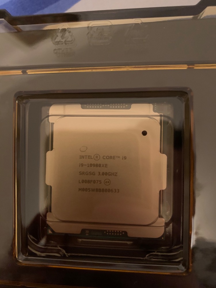 Intel Core i9-10980XE 2066 Cascade BX, BX8069510980XE 