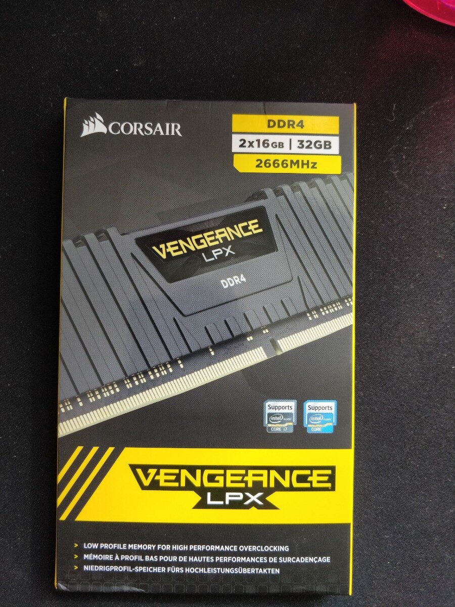 Memorie Corsair Vengeance LPX Black 32GB DDR4 2666MHz CL16 - eMAG.ro