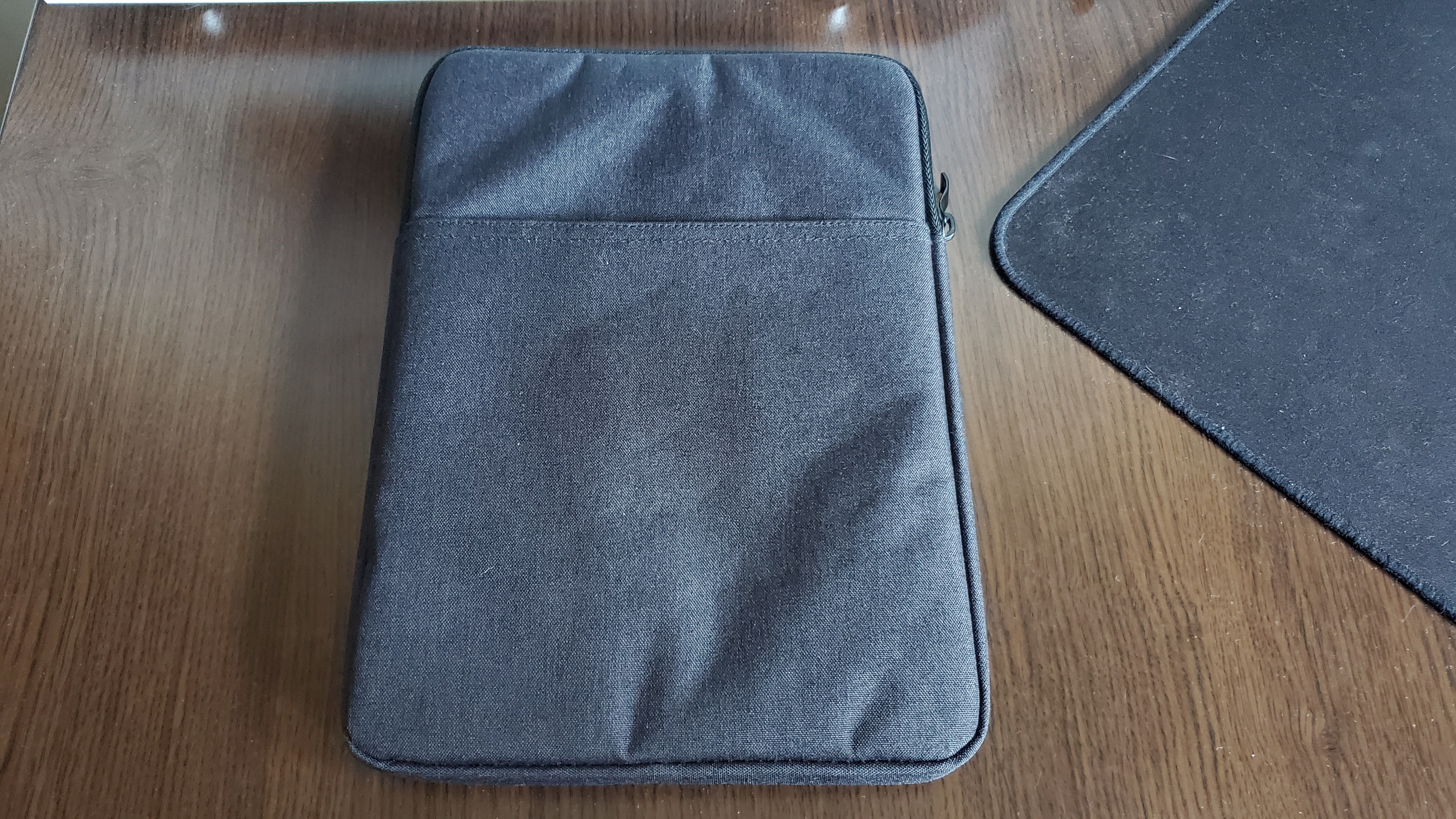 Husa de protectie geanta de transport pentru tableta Apple iPad 10.2, Apple iPad Air (2019), Apple iPad Air 2, Apple iPad Pro 11, Apple iPad 9.7 (2018), Apple iPad Air (2013), Apple iPad 9.7 (2017)
