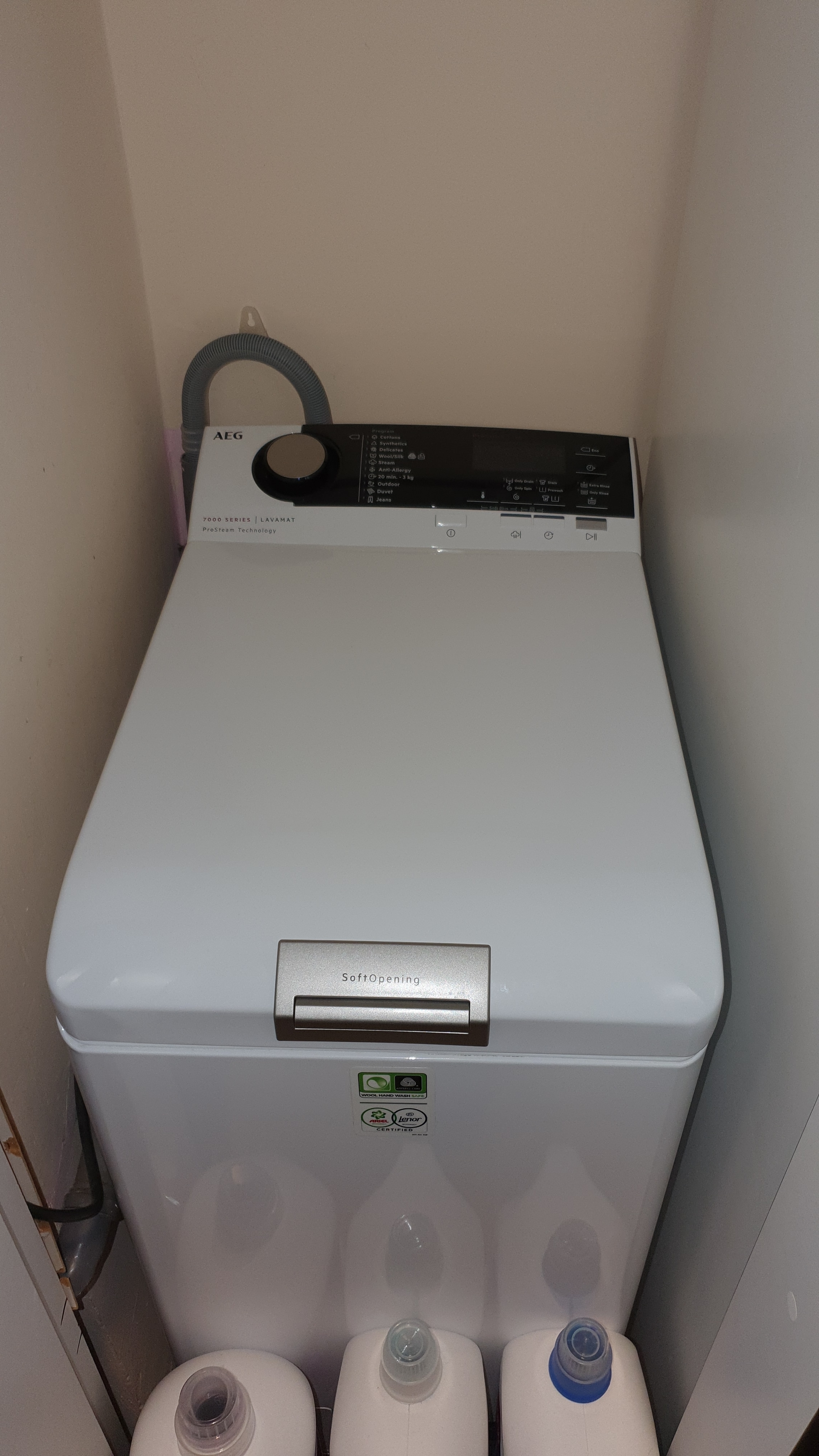 Masina de spalat rufe AEG LTX7E273E Seria7000, 7 kg, 1200 rpm, Clasa D, Tehnologie ProSteam + ProSense