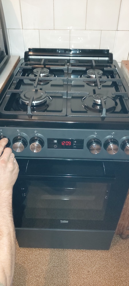 his disease Lover Review pentru Aragaz Beko FSM52330DAO, 4 arzatoare, Mixt, Aprindere electrica, Grill, Clasa A, 50 cm, Antracit eMAG.ro Ionut his disease Lover Review pentru Aragaz Beko FSM52330DAO, 4 arzatoare, Mixt, Aprindere electrica, Grill, Clasa A, 50 cm, Antracit eMAG.ro Ionut