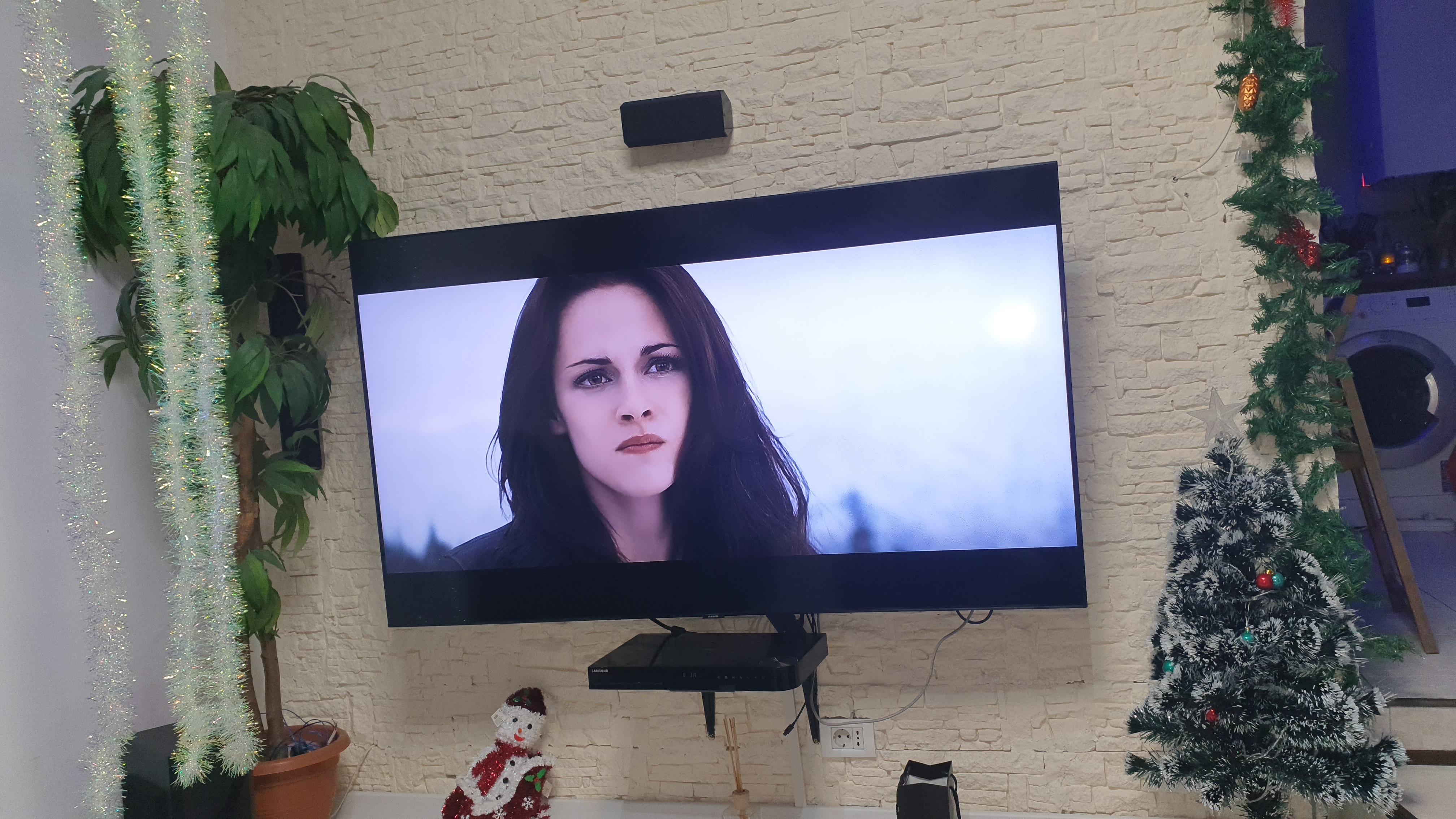 Televizor QLED Smart Samsung, 189 cm, 75Q70RA, 4K Ultra HD, Clasa A