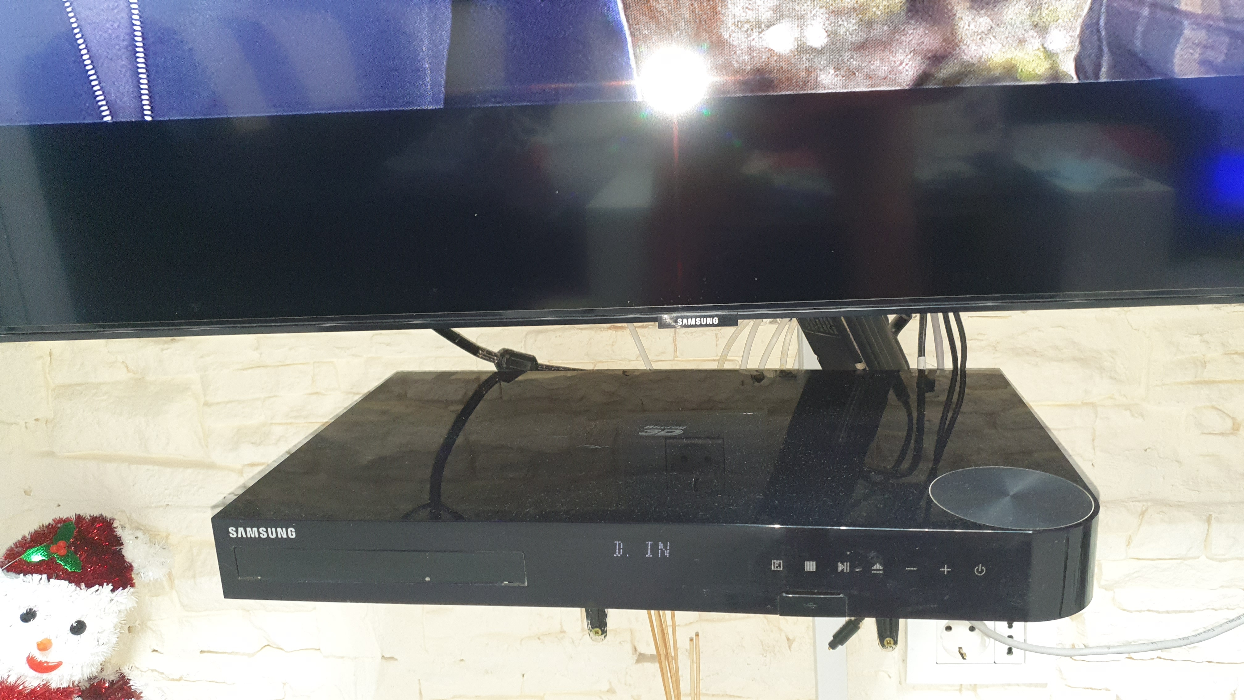 Televizor QLED Smart Samsung, 189 cm, 75Q70RA, 4K Ultra HD, Clasa A
