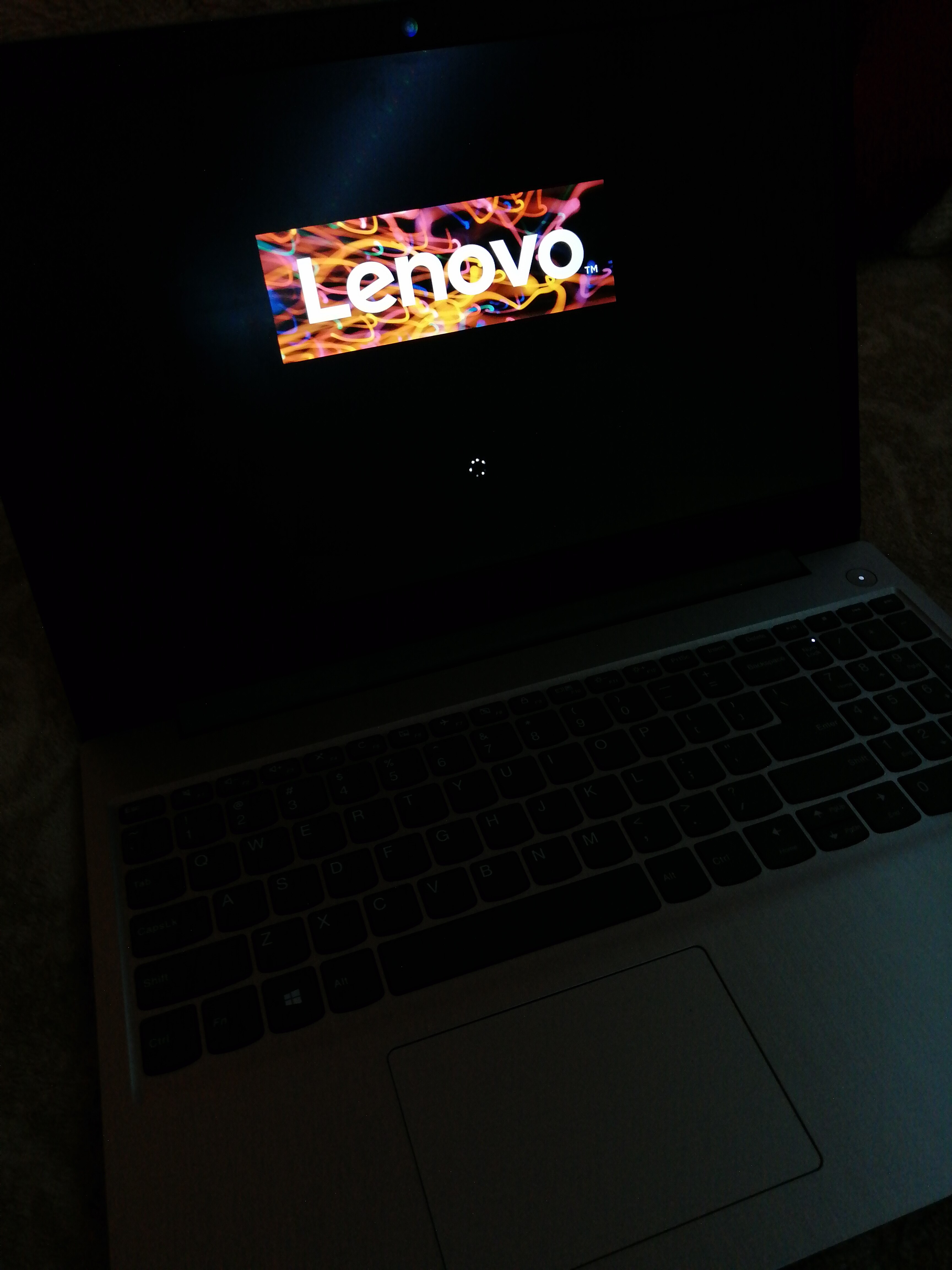 Laptop Lenovo IdeaPad 3 15IIL05 cu procesor Intel Core i3-1005G1 pana la 3.40 GHz, 15.6", Full HD, 4GB, 256GB SSD, Intel UHD Graphics, Free DOS, Platinum Grey