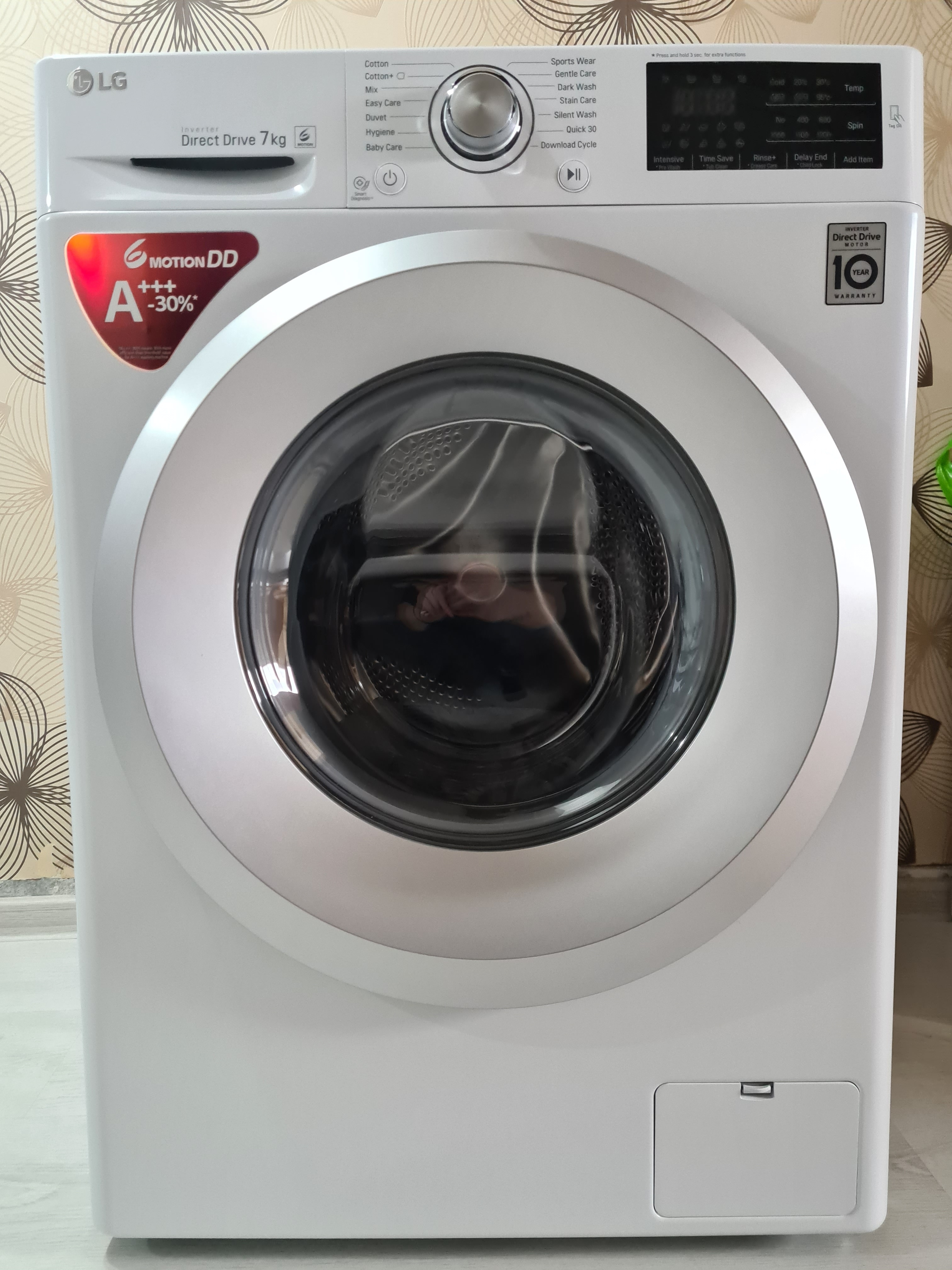 Masina de spalat rufe LG F2J5QN4W, Direct Drive, 7 kg, 1200 RPM, Clasa A+++, 60 cm, Alb