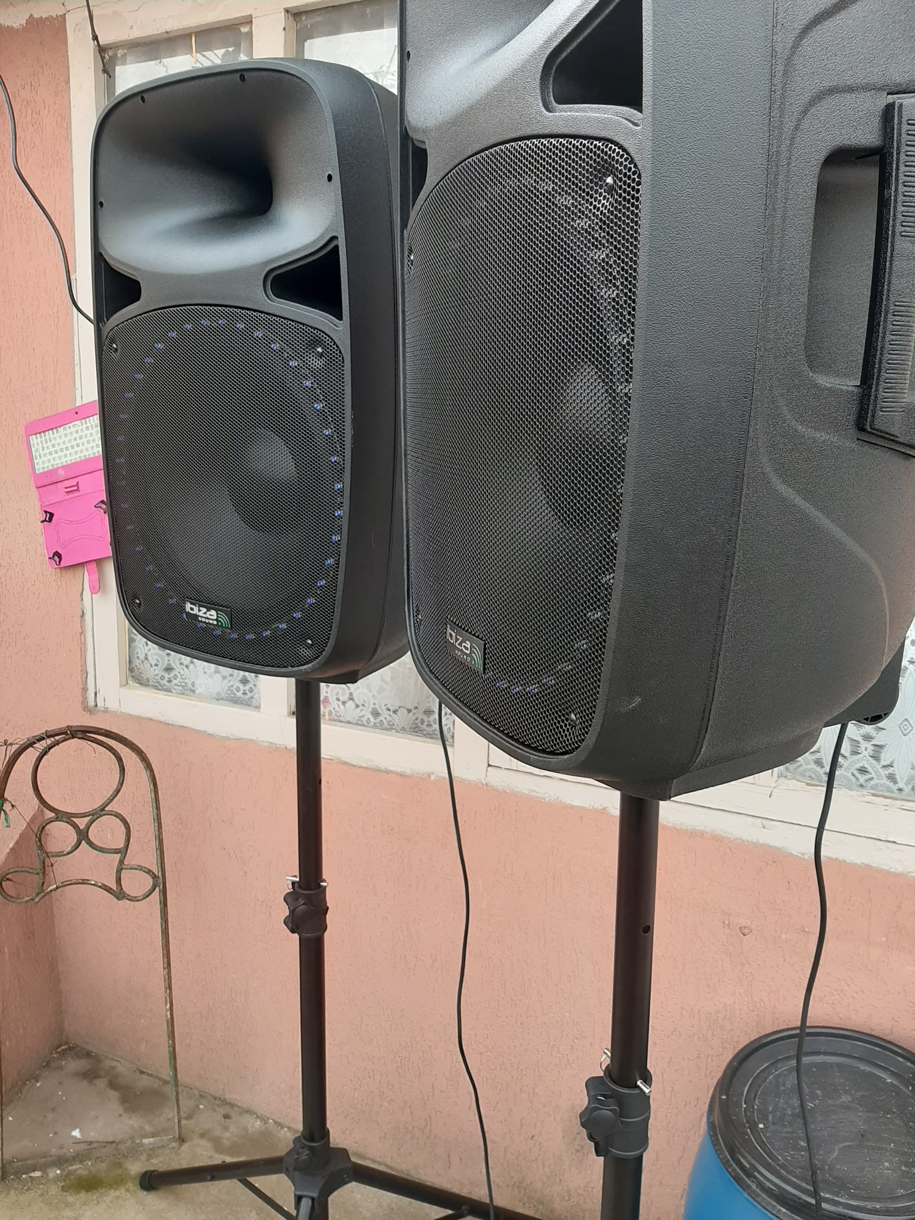 Set boxe sonorizare active 2X15 inch 2X500 W USB/SD/BT, 2 stative, microfon