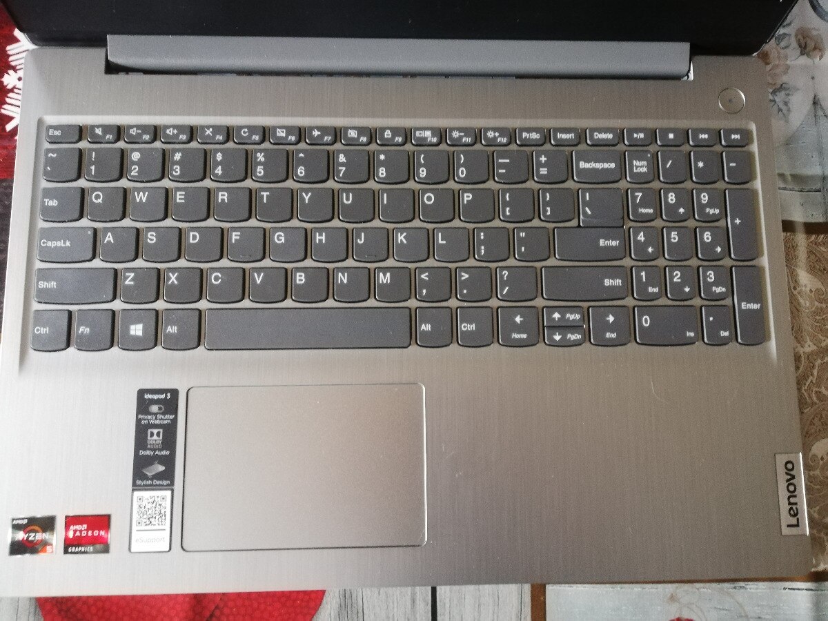 Laptop Lenovo IdeaPad 3 15ADA05 cu procesor AMD Ryzen 5 3500U pana la 3.70 GHz, 15.6", Full HD, IPS, 8GB, 256GB SSD, AMD Radeon Graphics, Free Dos, Platinum Grey