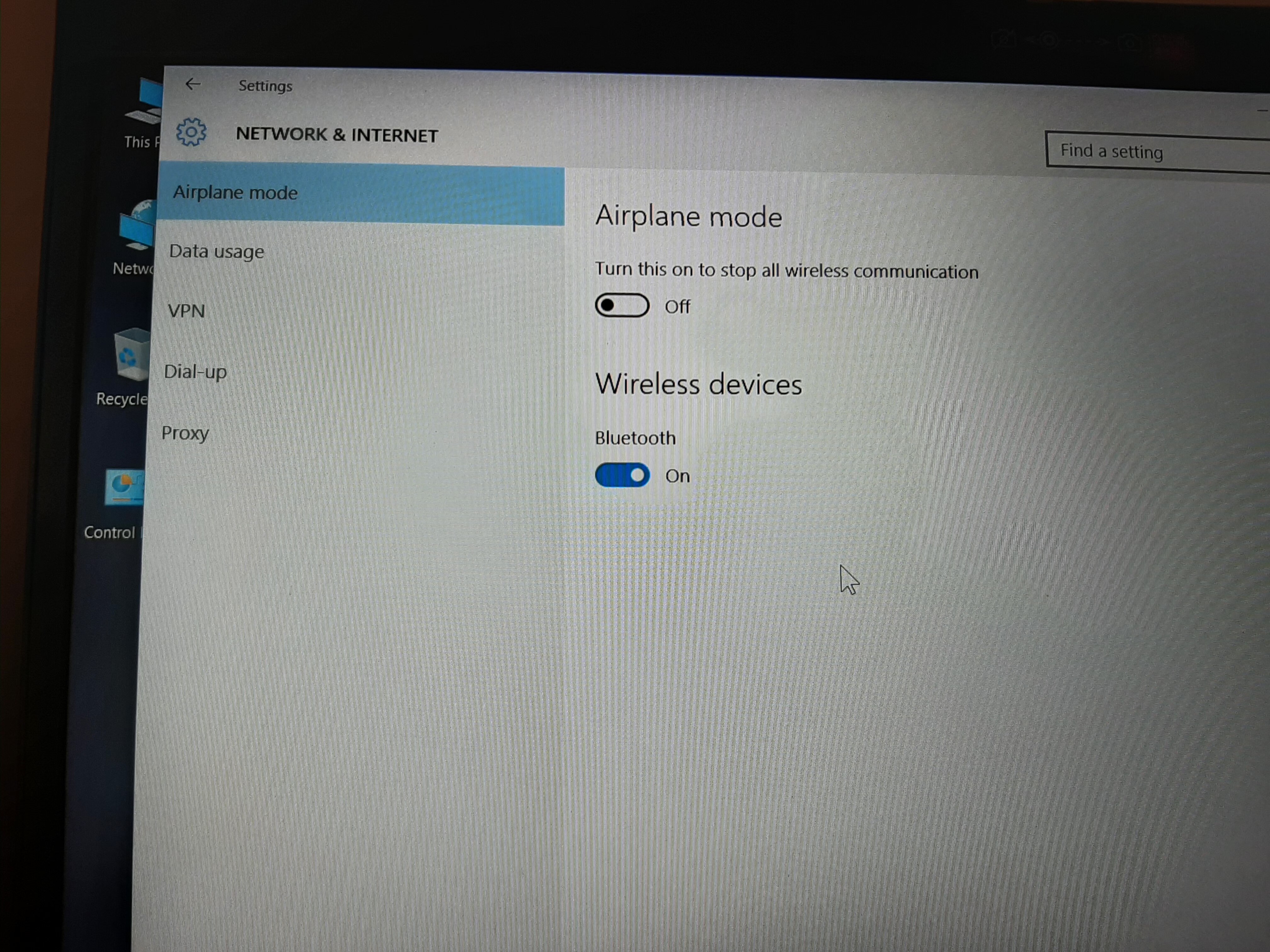 Laptop Lenovo IdeaPad 3 15ADA05 cu procesor AMD Ryzen 5 3500U pana la 3.70 GHz, 15.6", Full HD, IPS, 8GB, 256GB SSD, AMD Radeon Graphics, Free Dos, Platinum Grey