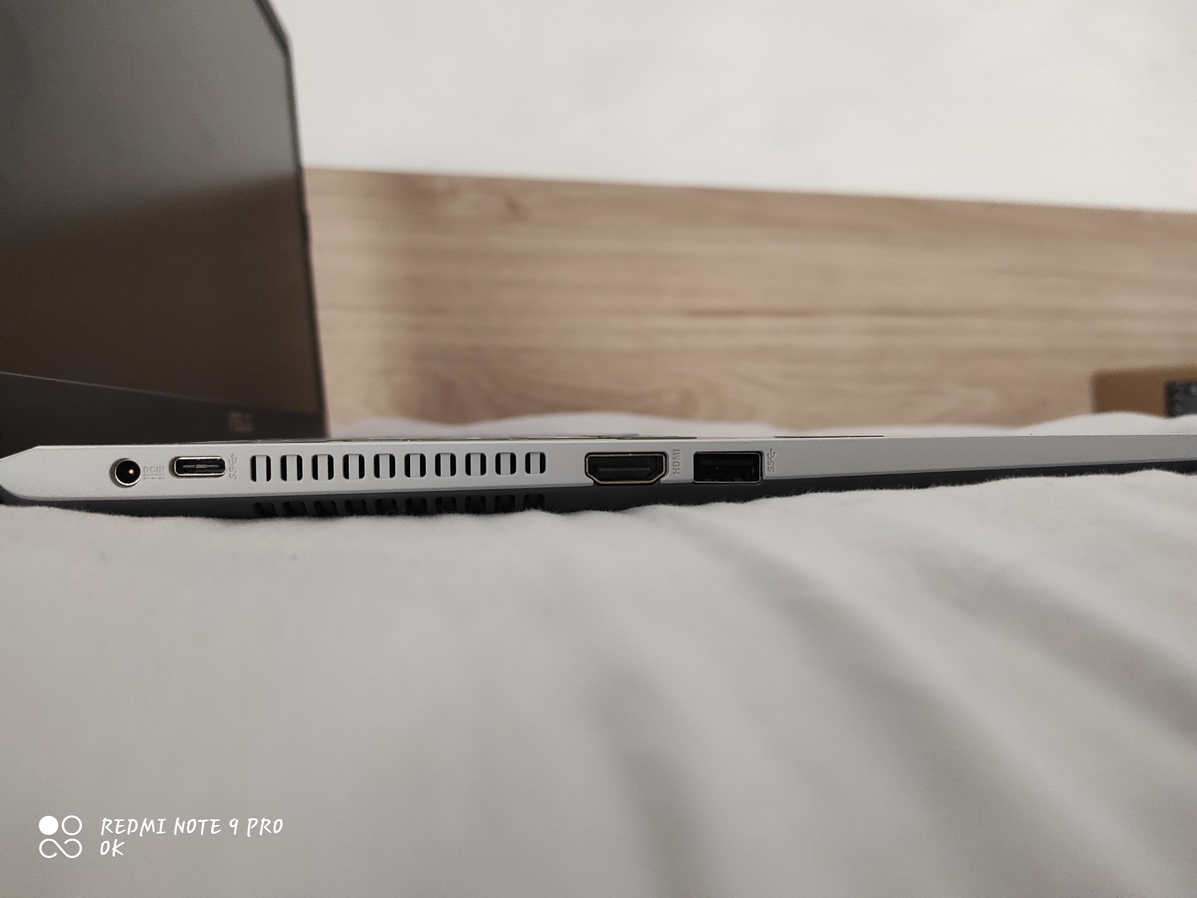 Laptop ASUS X515MA cu procesor Intel® Celeron® N4020, 15.6", HD, 4GB, 256GB SSD, Intel® UHD Graphics 600, No OS, Transparent Silver