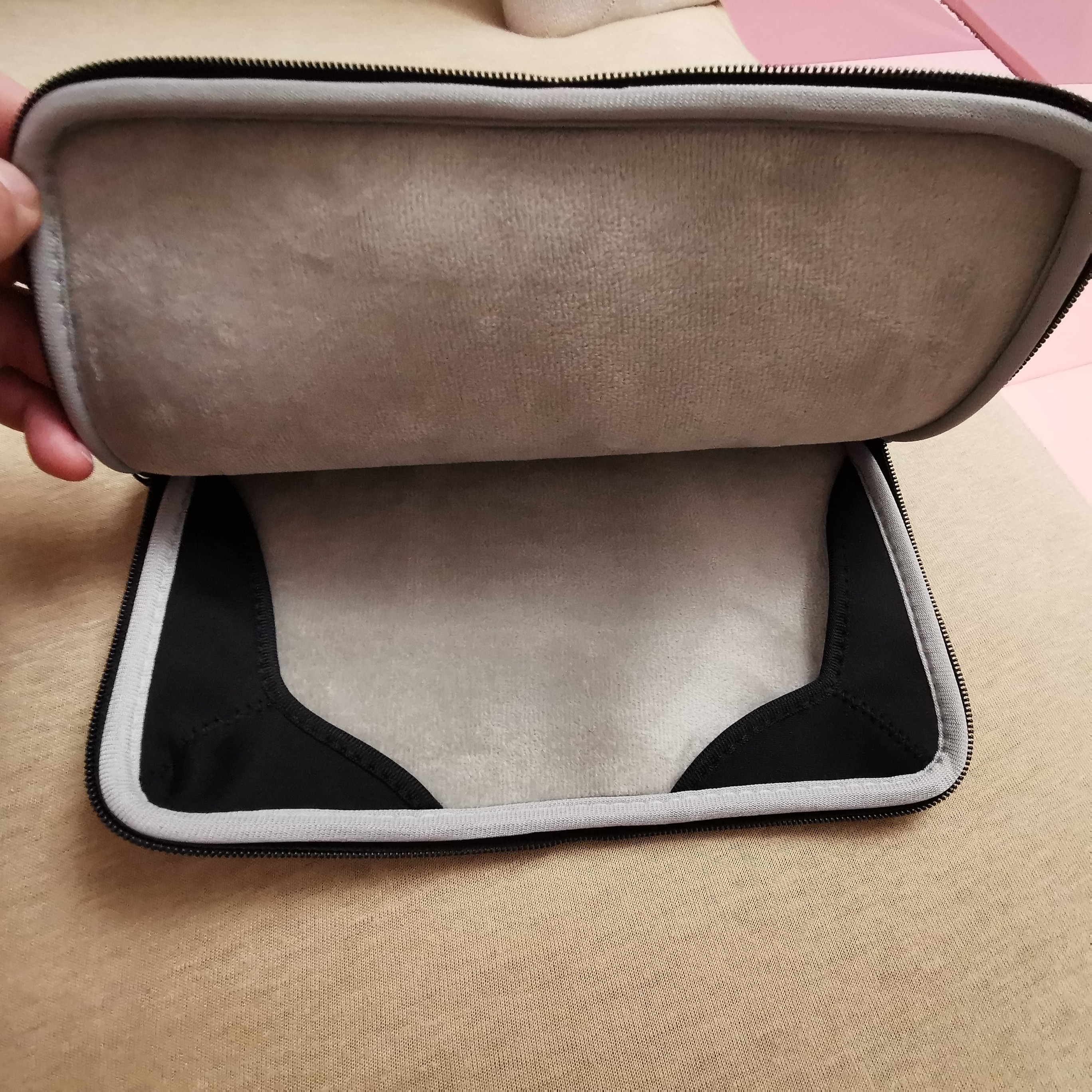 Husa laptop Fixed Sleeve, Neopren, 11 ", Negru