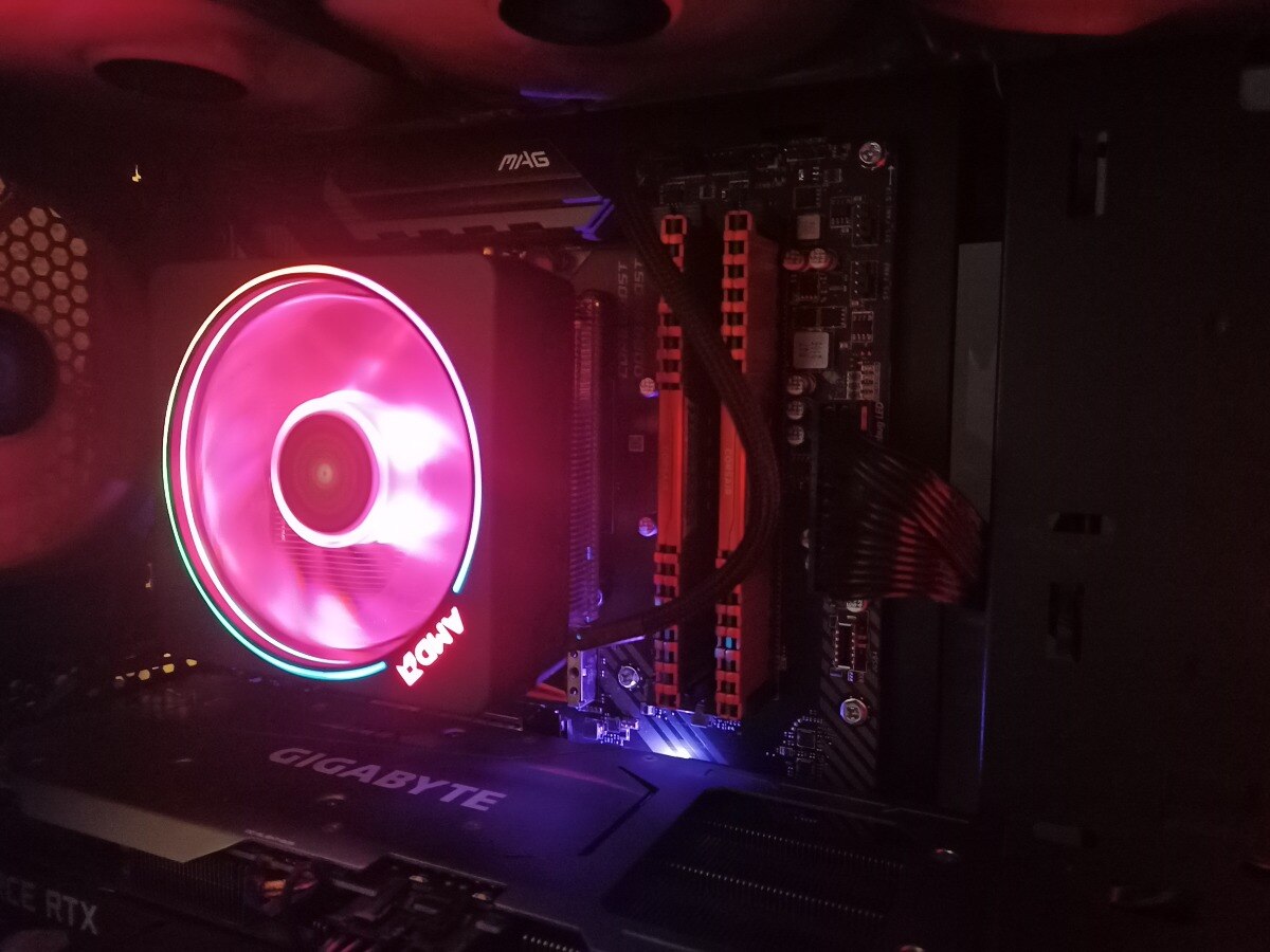 AMD Ryzen™ 7 3700X, Procesor 36MB, 4.4 GHz cu Wraith Prism cooler
