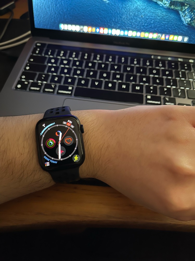 Apple Watch Nike 7, GPS, Carcasa Midnight Aluminium 45mm