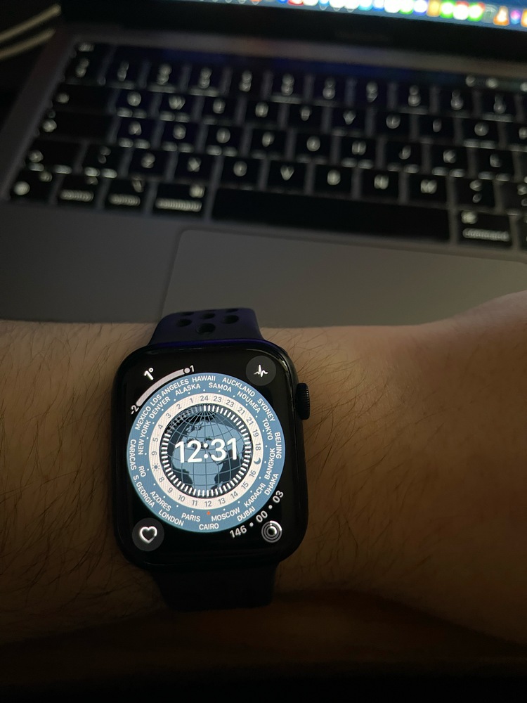 Apple Watch Nike 7, GPS, Carcasa Midnight Aluminium 45mm