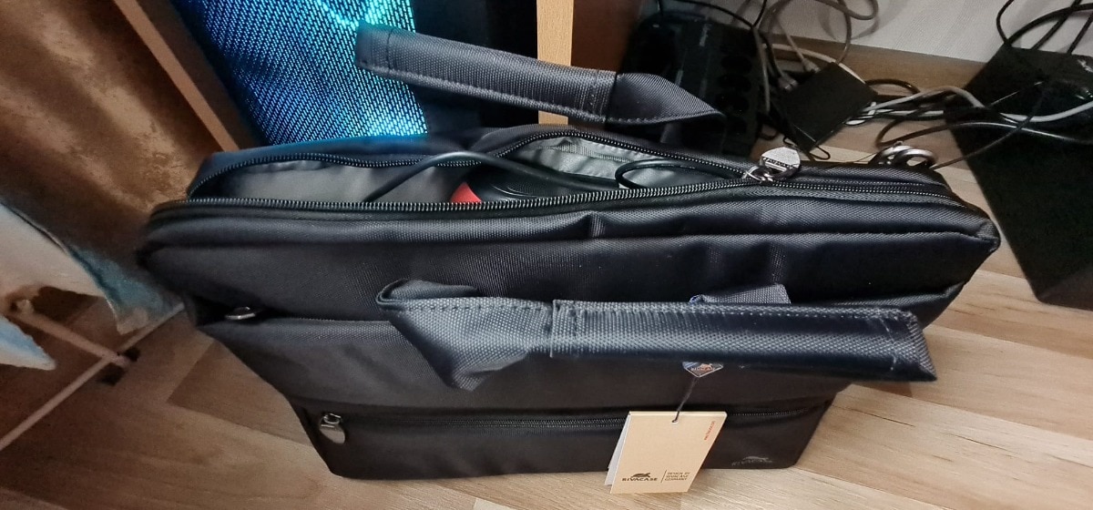 Geanta Laptop Rivacase 8630, 15.6", Bej