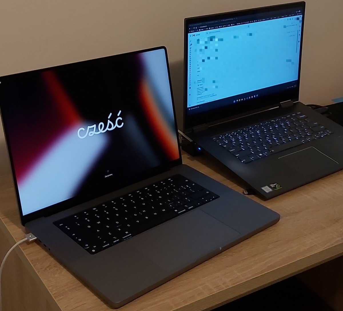 Laptop Apple MacBook Pro 16 (2021) cu procesor Apple M1 Pro, 10