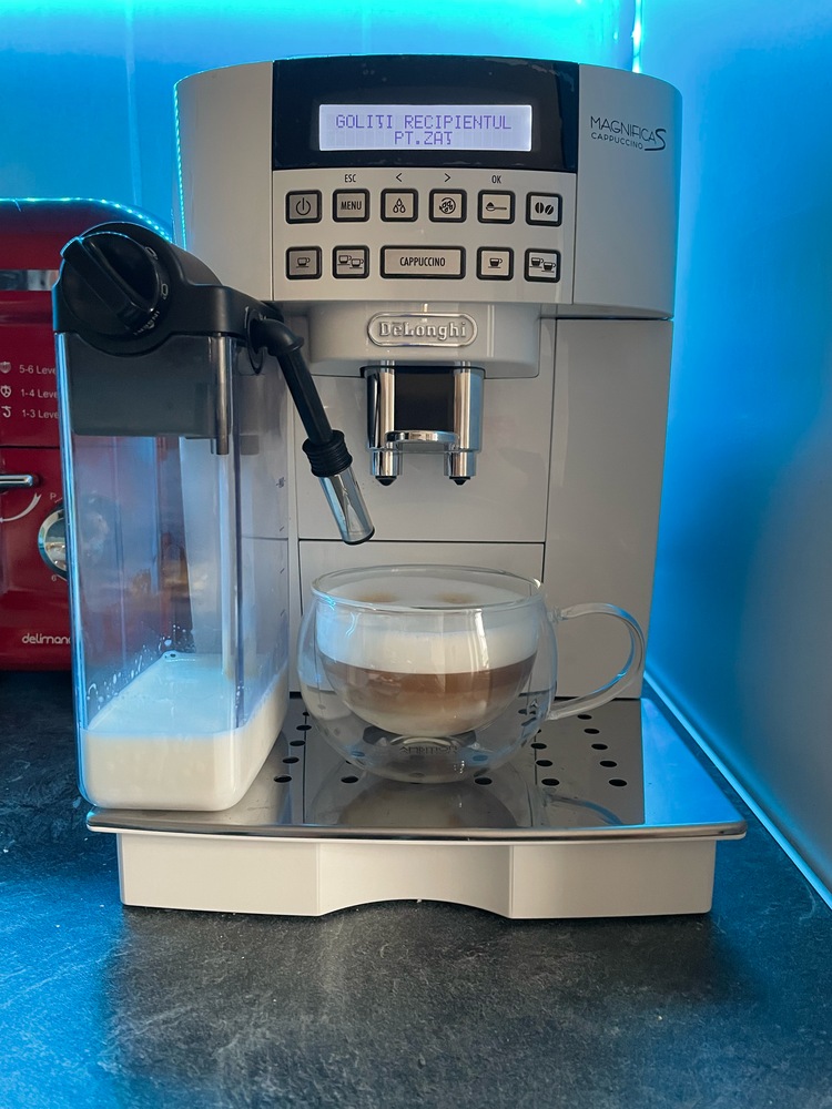 Espressor automat De'Longhi Magnifica S Cappuccino ECAM 22.360.W