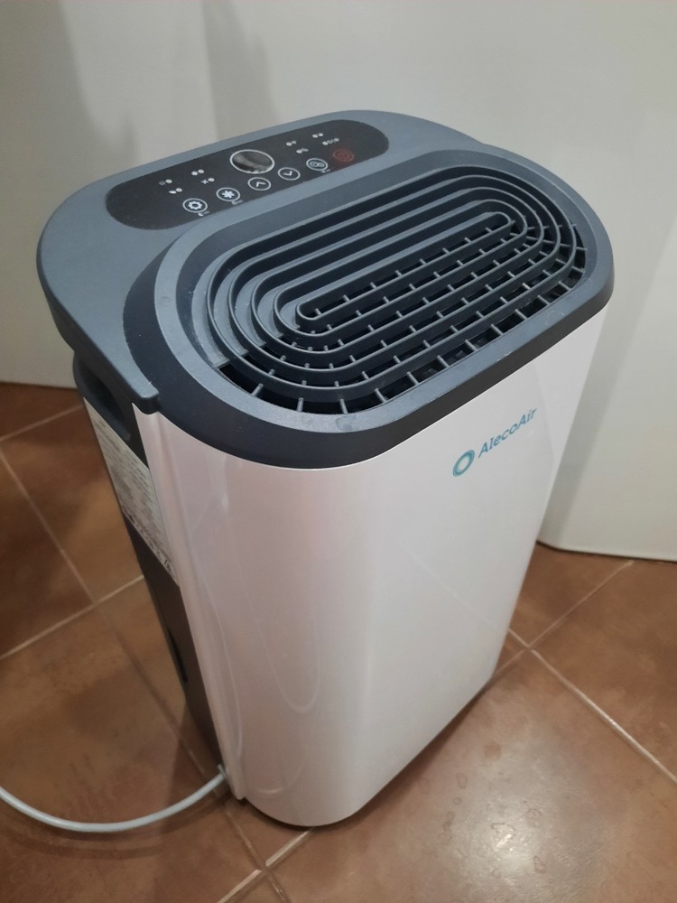 Behavior grass America Dezumidificator si purificator AlecoAir D22 PURIFY, 22 l /24h,WiFi, HEPA, Ionizare, Uscare Rufe, Display digital, Alb - eMAG.ro Behavior grass America Dezumidificator si purificator AlecoAir D22 PURIFY, 22 l /24h,WiFi, HEPA, Ionizare, Uscare Rufe, Display digital, Alb - eMAG.ro