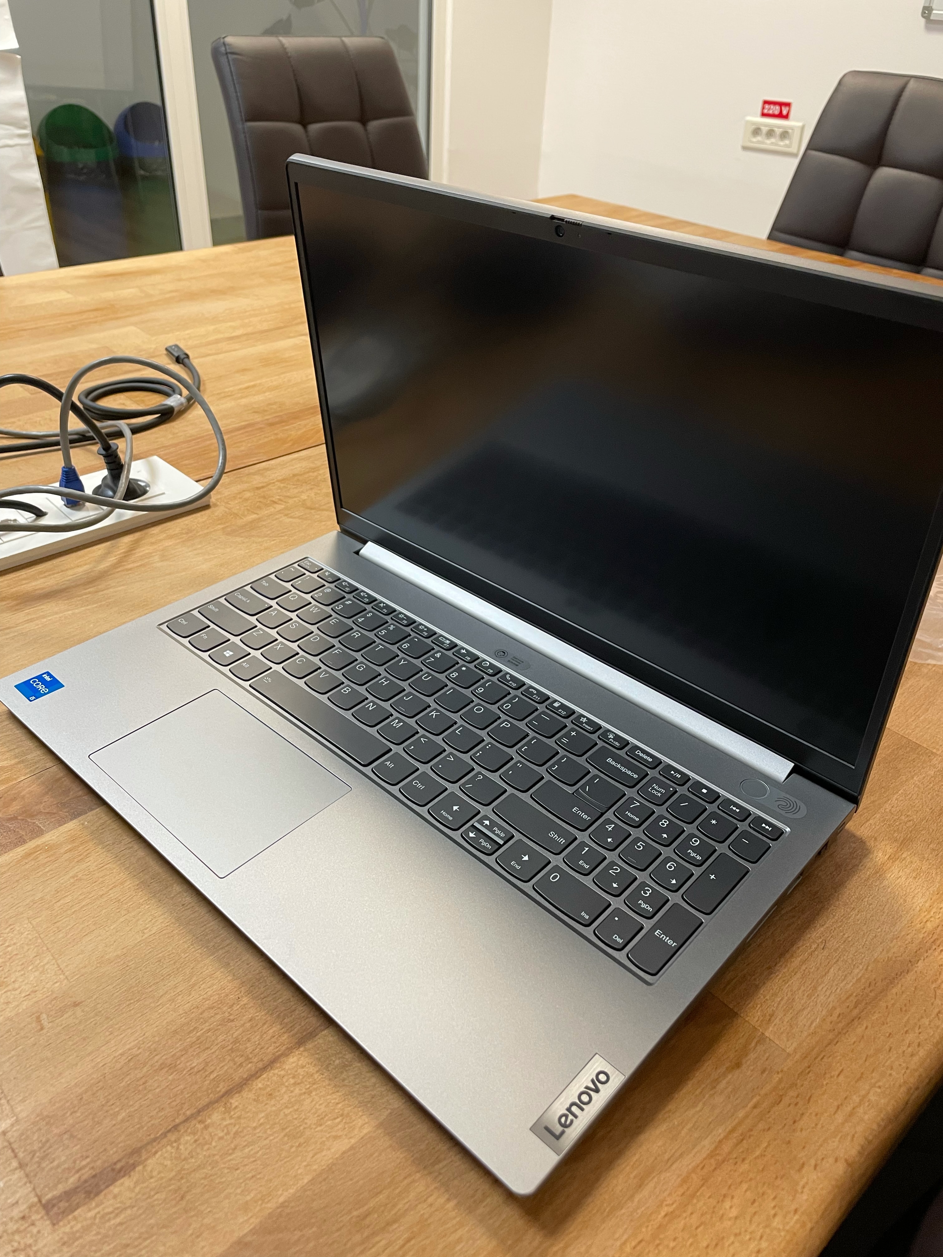 Laptop Lenovo ThinkBook 15 G2 cu procesor Intel Core i5-1135G7, 15.6", Full HD, 8GB, 512GB SSD, Intel Iris Xe Graphics, Free DOS, Mineral Grey