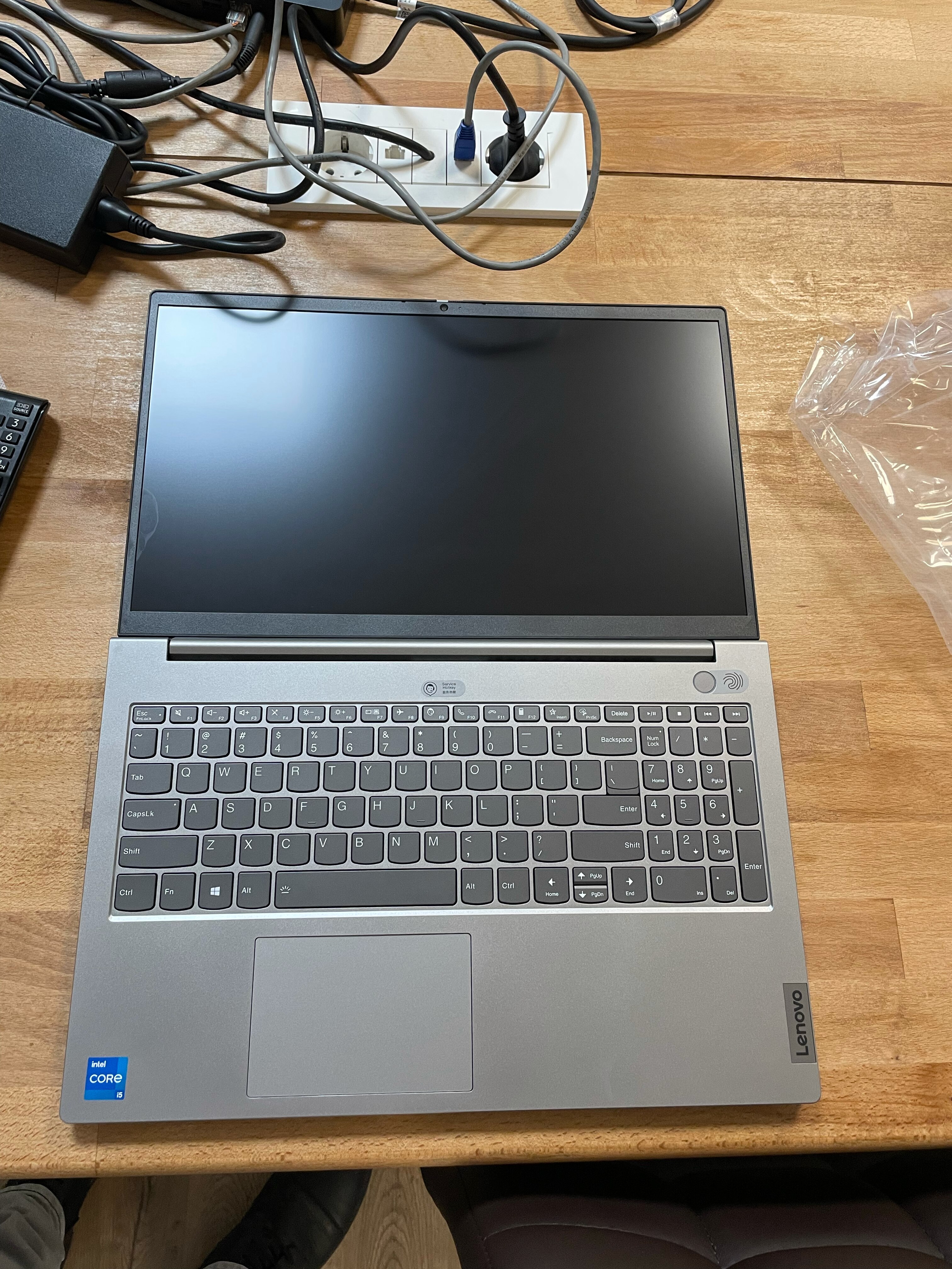 Laptop Lenovo ThinkBook 15 G2 cu procesor Intel Core i5-1135G7, 15.6", Full HD, 8GB, 512GB SSD, Intel Iris Xe Graphics, Free DOS, Mineral Grey