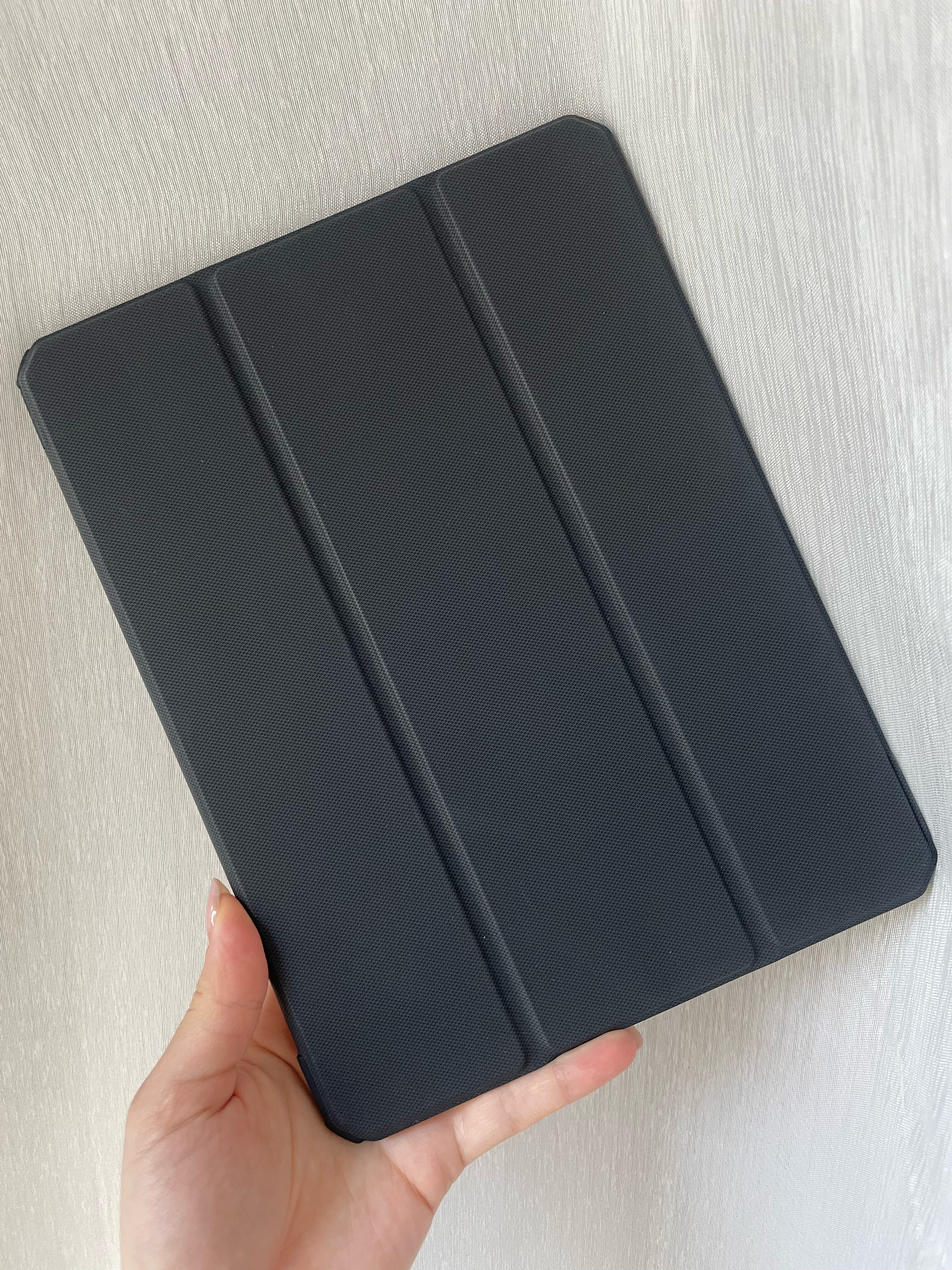 Husa inteligenta DuxDucis, Compatibil cu iPad Pro 11'' 2021, Apple Pencil, Negru