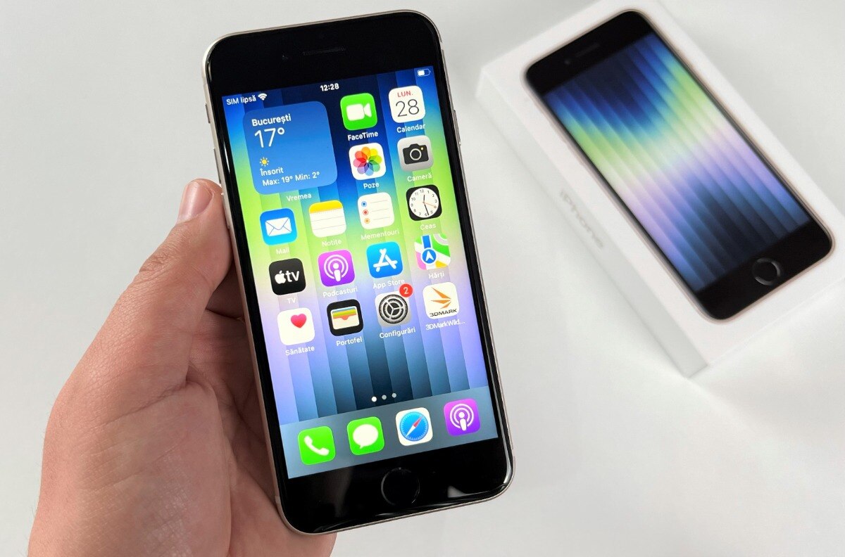 Telefon mobil Apple iPhone SE 3, 64GB, 5G, Red - eMAG.ro