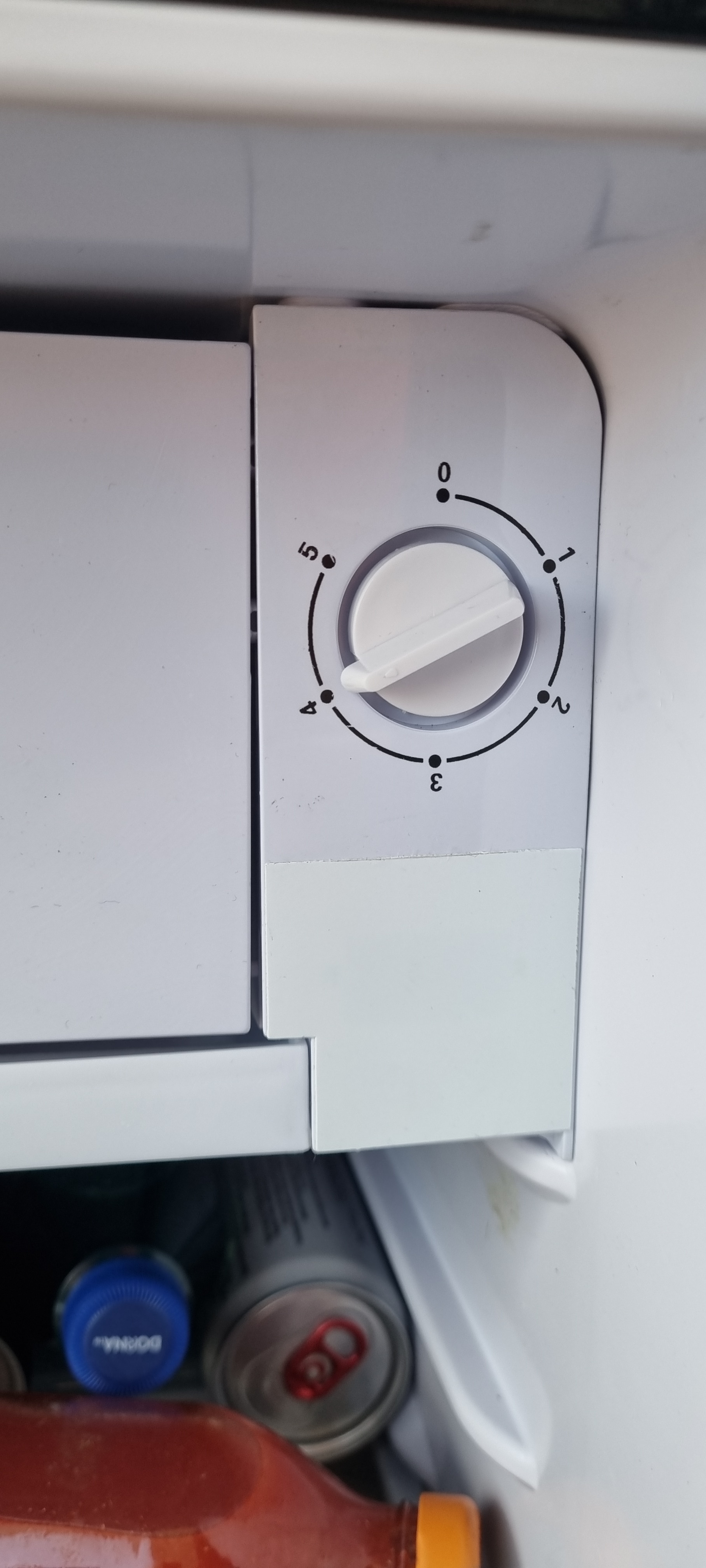 Mini bar Crown CM-68B, 68 litri, Răcire statică, F, Negru