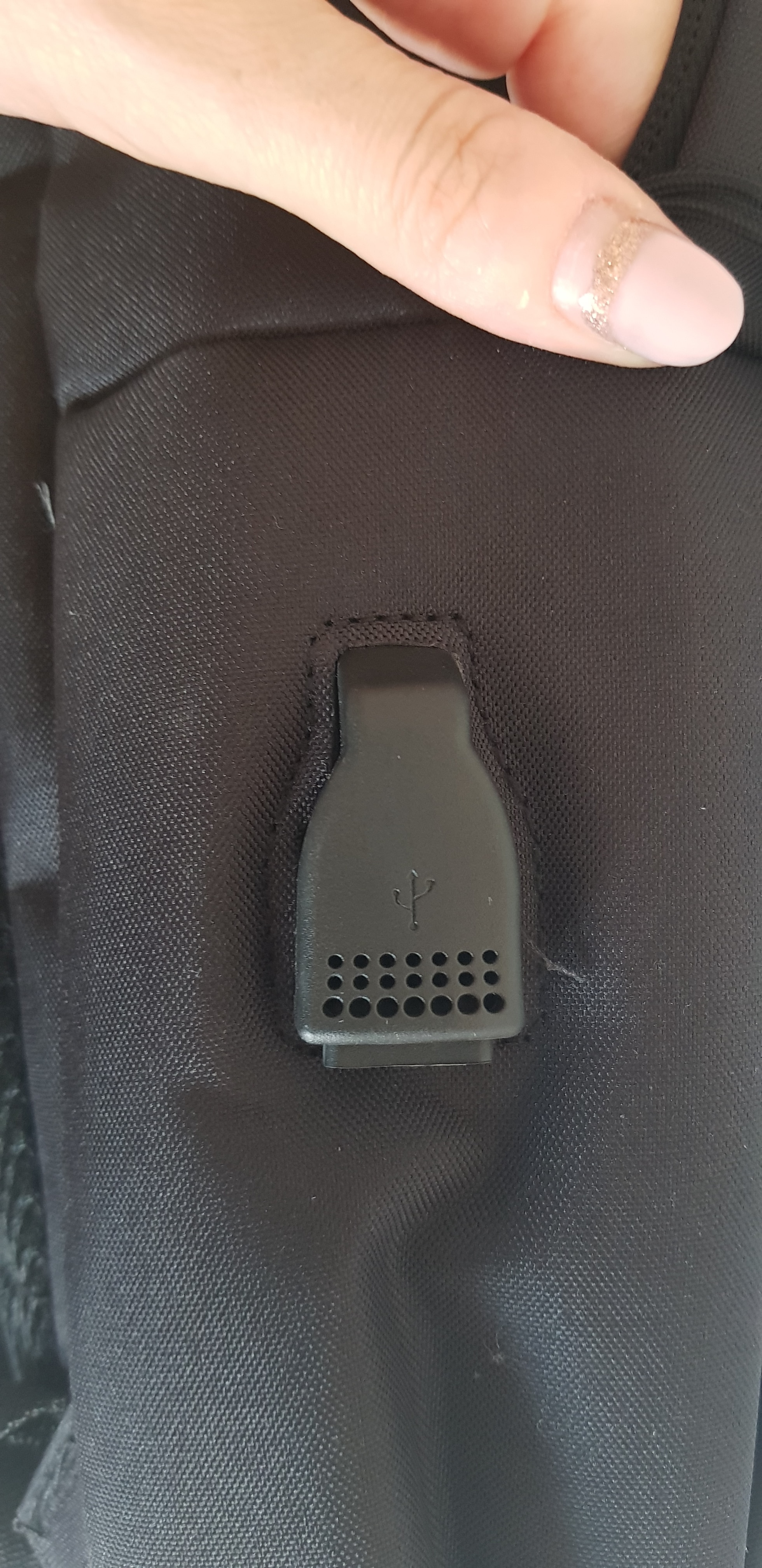 Rucsac pentru laptop, Port de Incarcare USB, Rezistenta la apa, 15,6 inchi, Negru