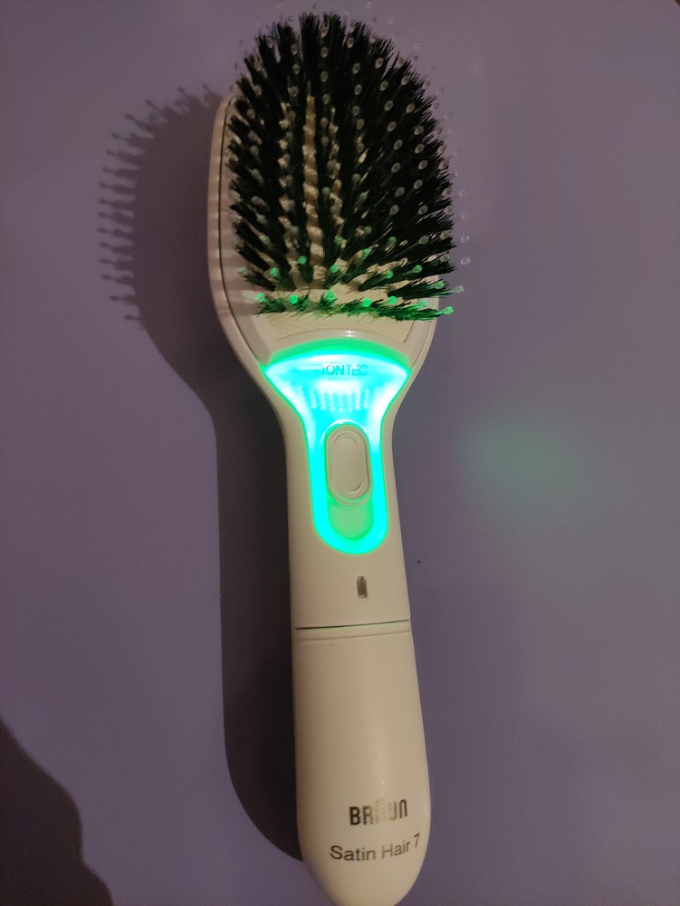 Perie ionica Braun Satin Hair 7 IONTEC BR750 Perie ionica Braun Satin Hair 7 IONTEC BR750