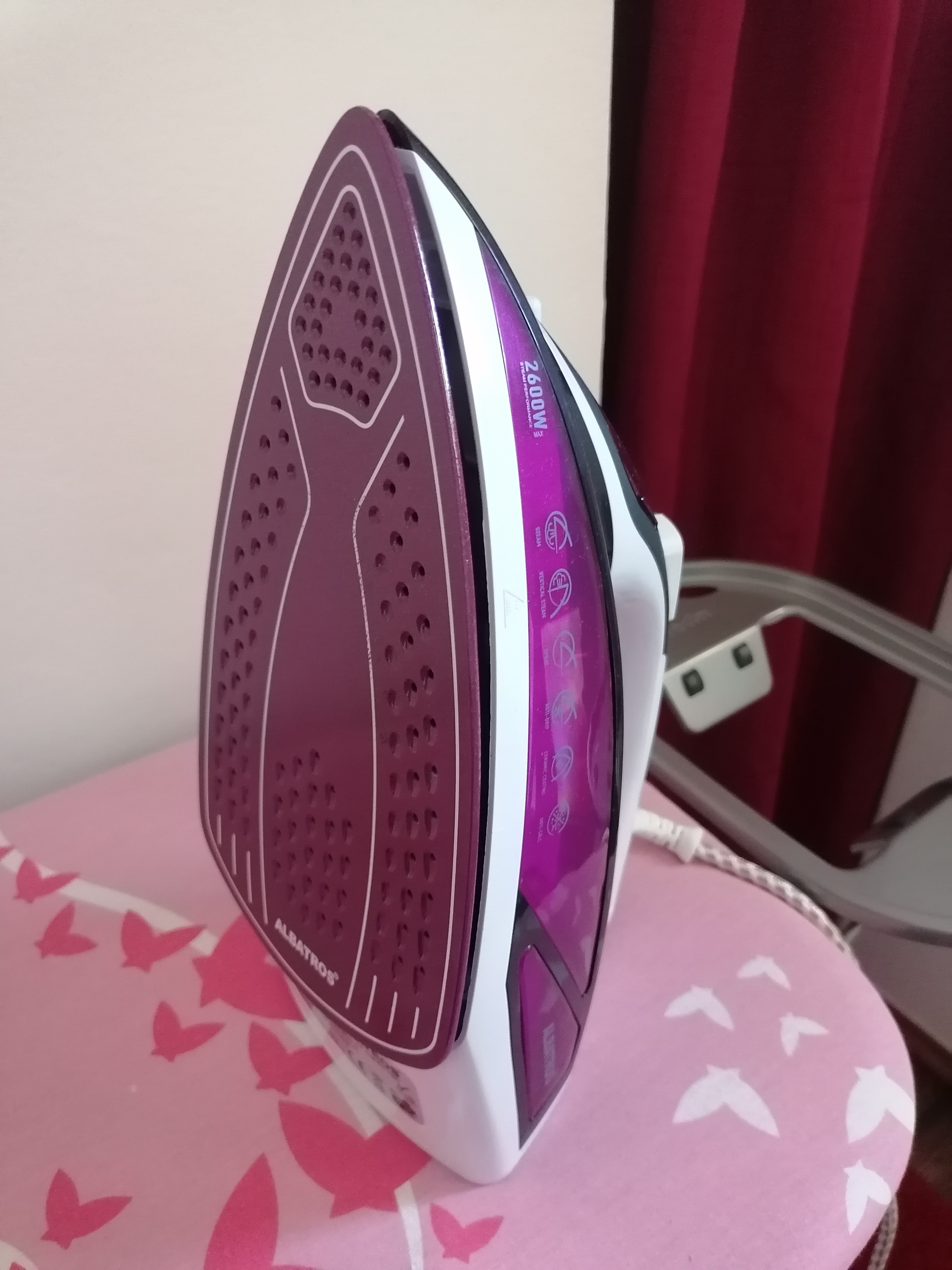 Fier de calcat Albatros Fuchsia Talpa ceramica 2600W, rez 450 ml