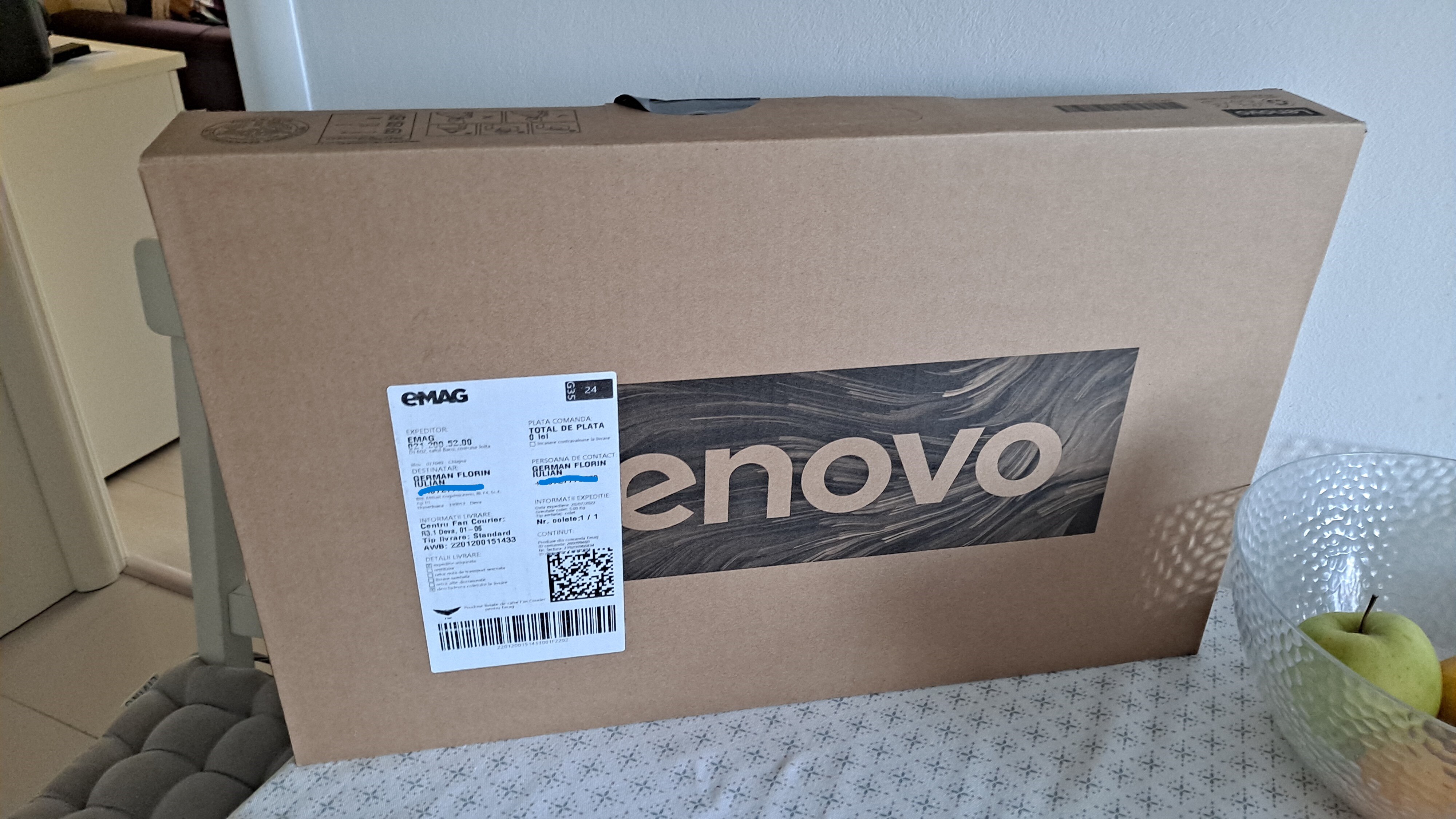 Laptop Lenovo V15 G2 ALC cu procesor AMD Ryzen 3 5300U pana la 3.80 GHz, 15.6", Full HD, 4GB, 256GB SSD, AMD Radeon Graphics, No OS, Black