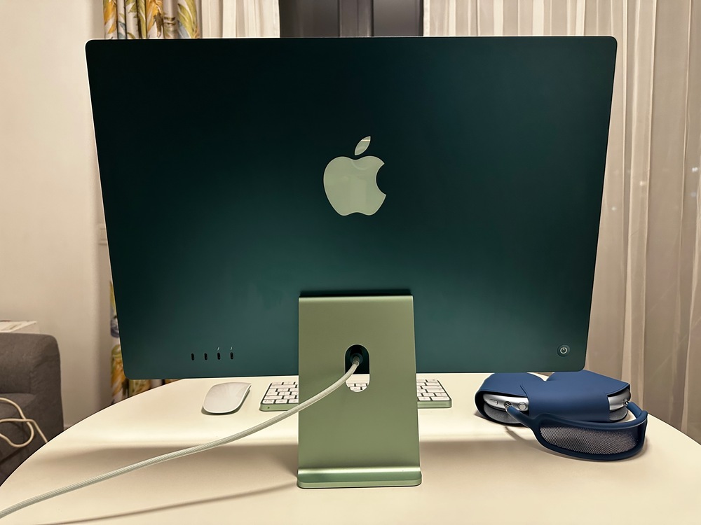 Sistem Desktop PC iMac 24