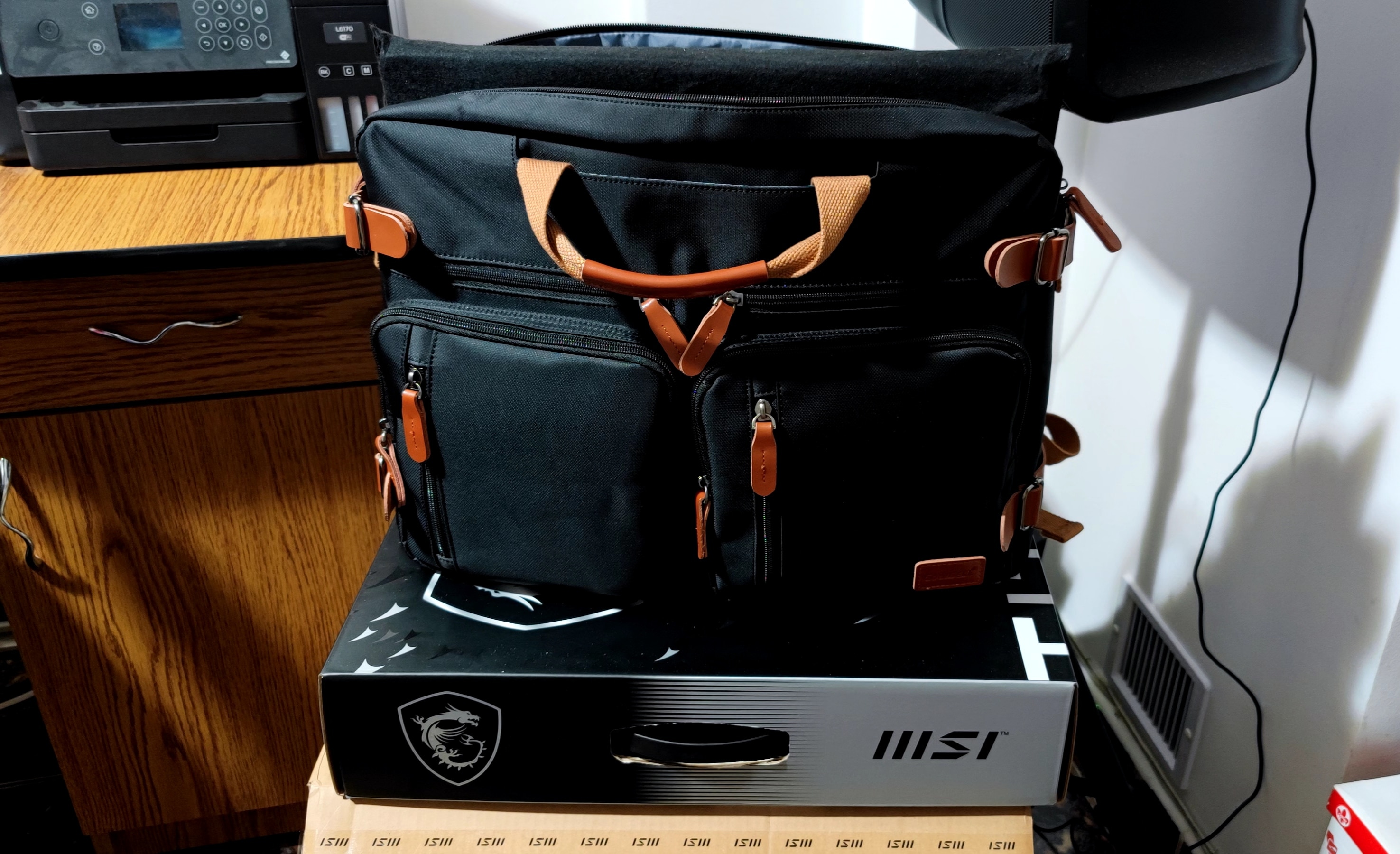 Geanta laptop CoolBELL, 17.3", Atasabil la bagaje, Gri