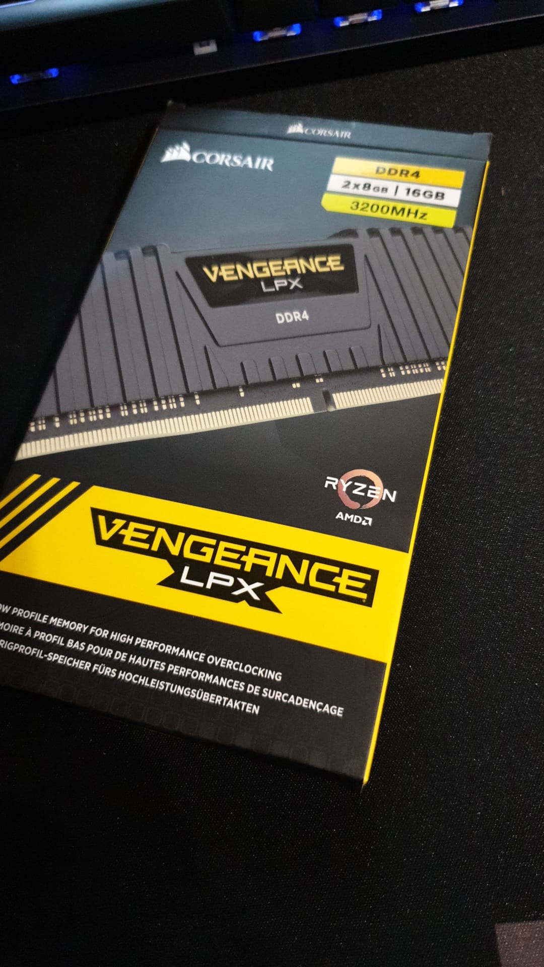 Memorie Corsair Vengeance LPX Black 16GB, DDR4, 3200MHz, CL16