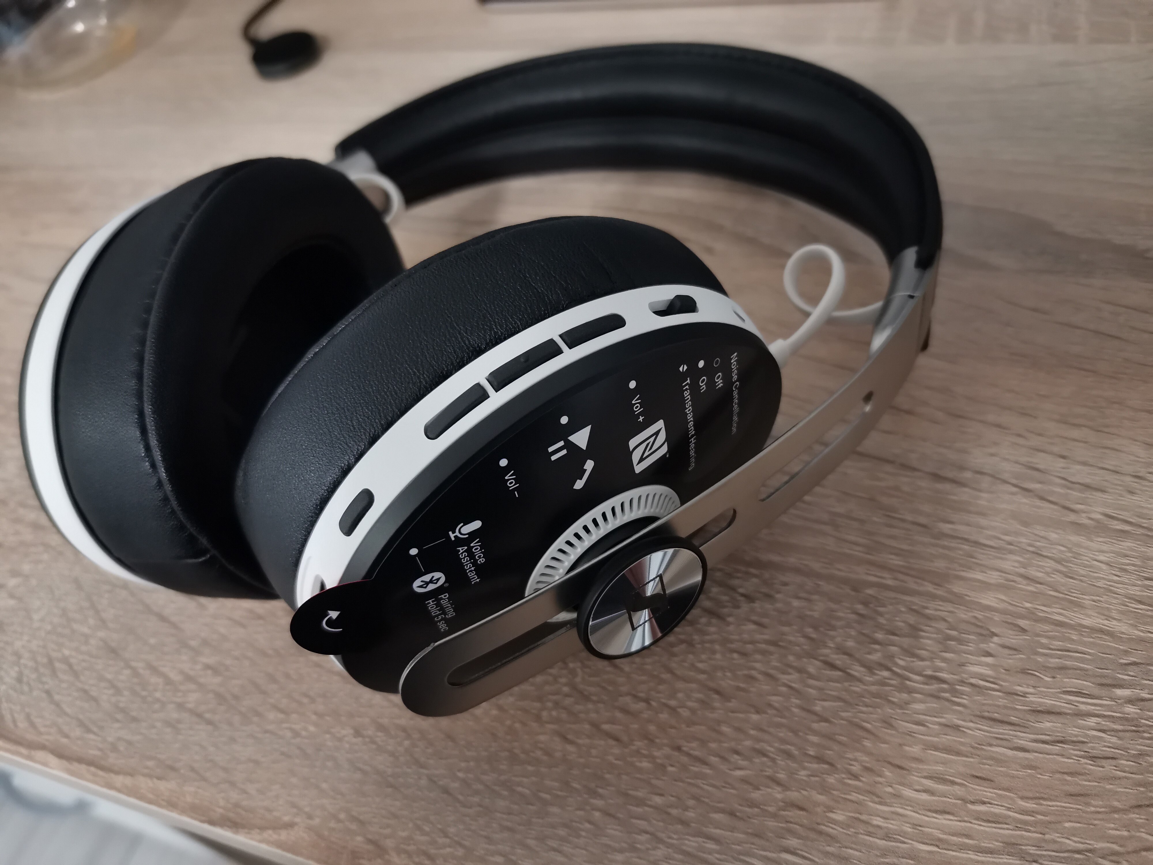 Casti Sennheiser Momentum 3, Noise Cancelling, Over-Ear, Negru