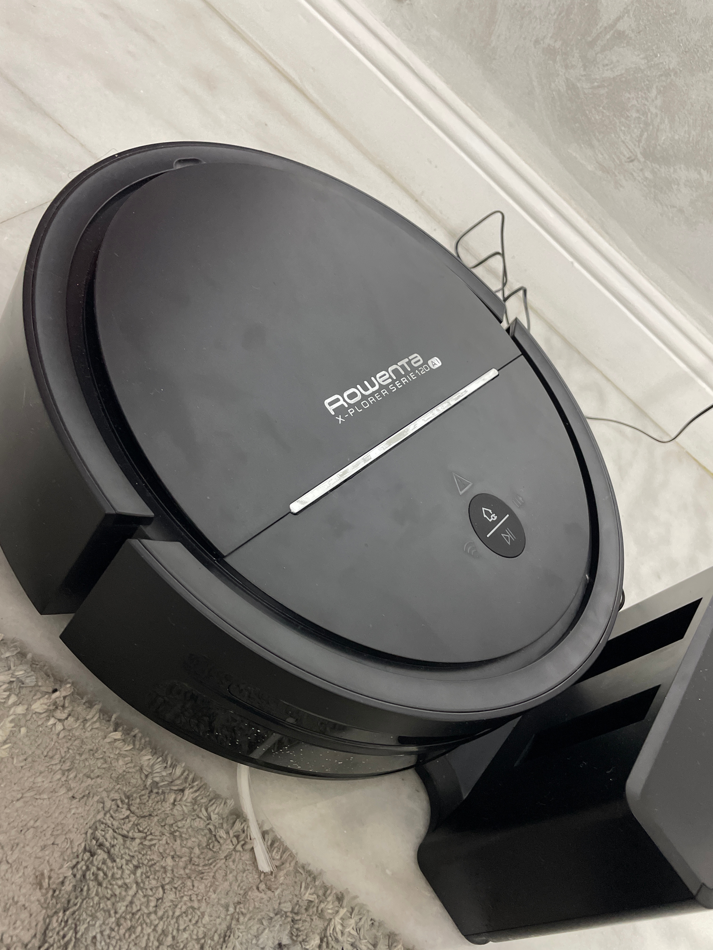 Aspirator robot X-Plorer Serie 120 AI RR7867WH, Wi-Fi, Li-ion, 120 min, 0.7 L, Control prin aplicatie, 6 senzori, Perie de cauciuc, Nivel zgomot 65 dB(A), Alb