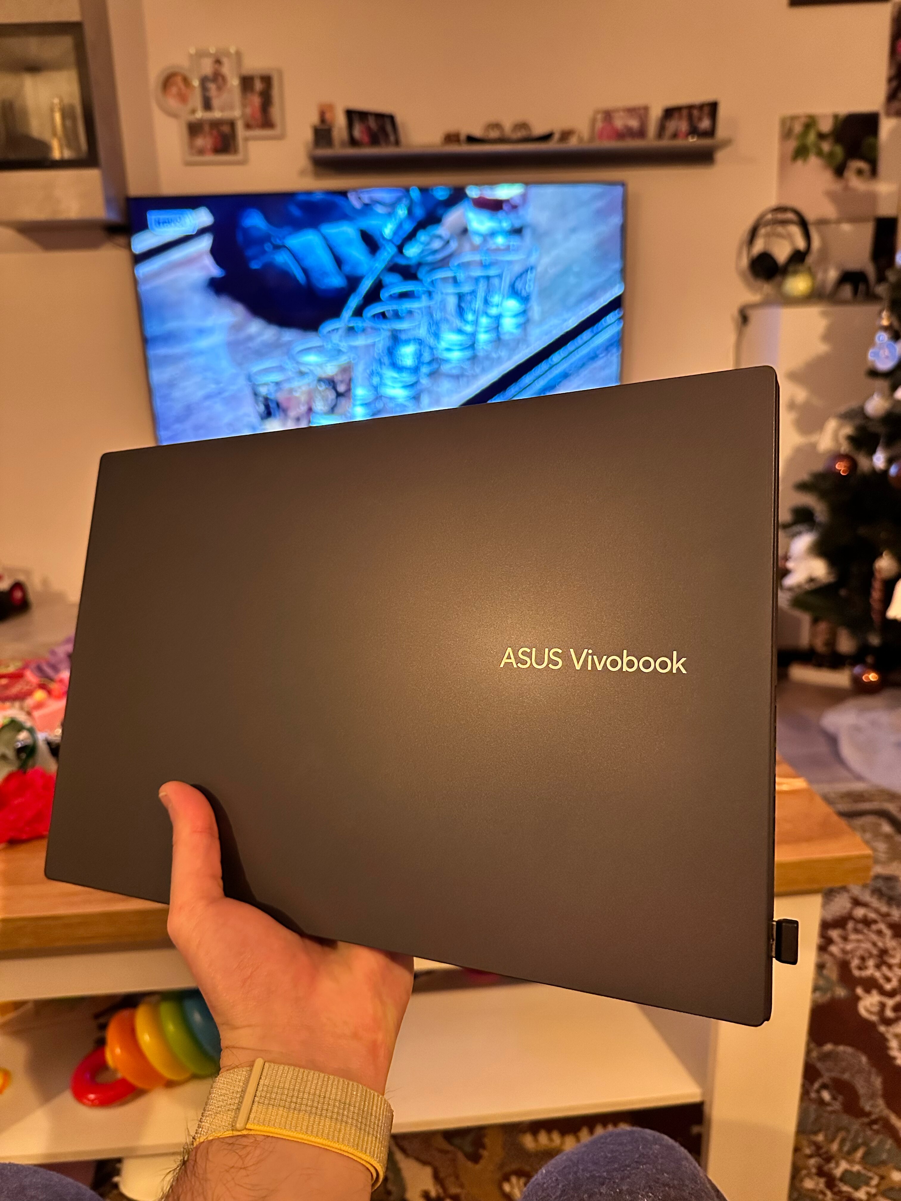 Laptop ASUS VivoBook 15 X1502ZA cu procesor Intel® Core™ i5-1240P pana la 4.40 GHz, 15.6'', Full HD, IPS, 8GB, 512GB SSD, Intel® UHD Graphics, No OS, Quiet Blue