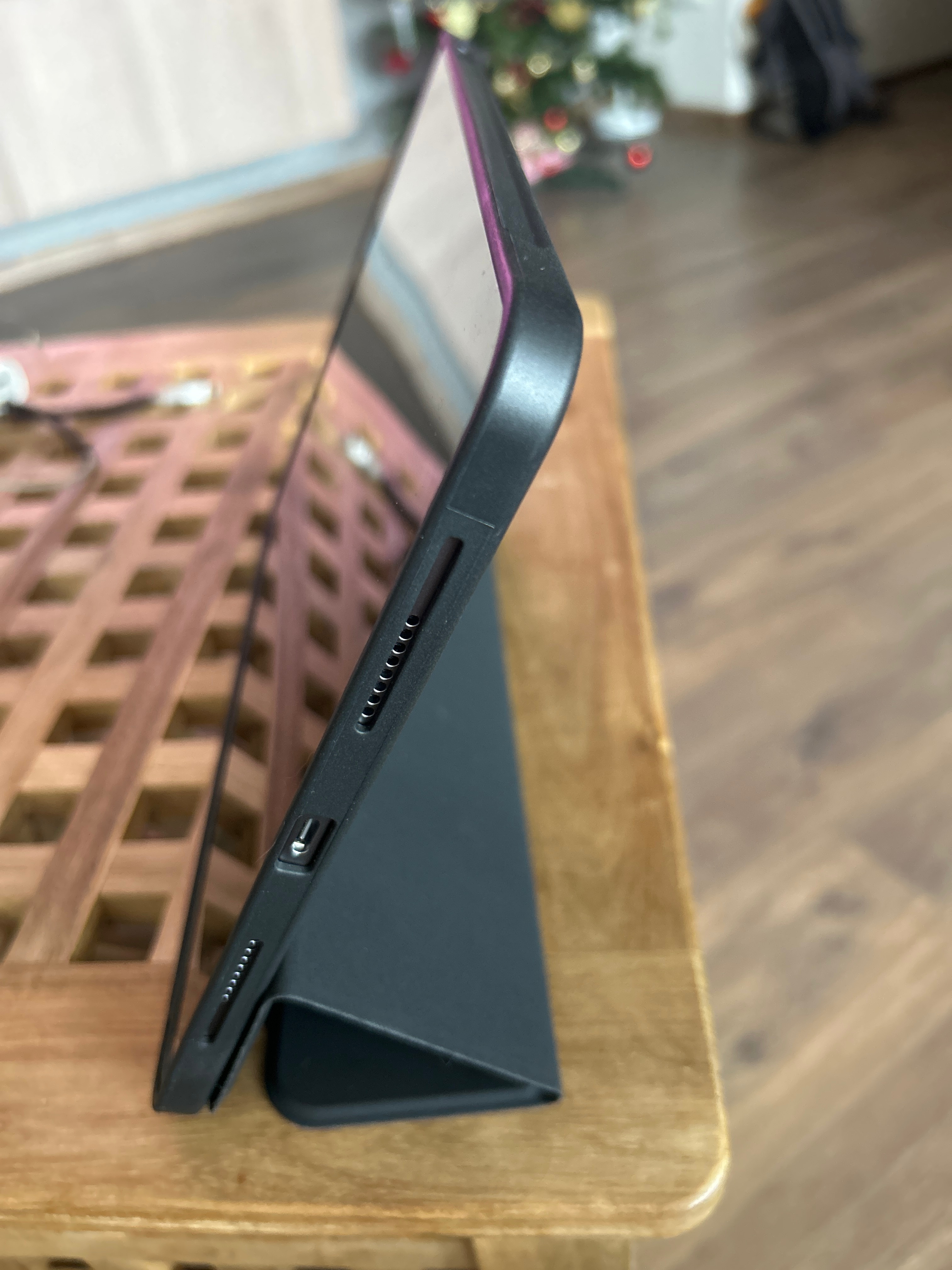 Husa Tech-Protect Smartcase Pen compatibila cu iPad Pro 11 inch (2018/2020) Black