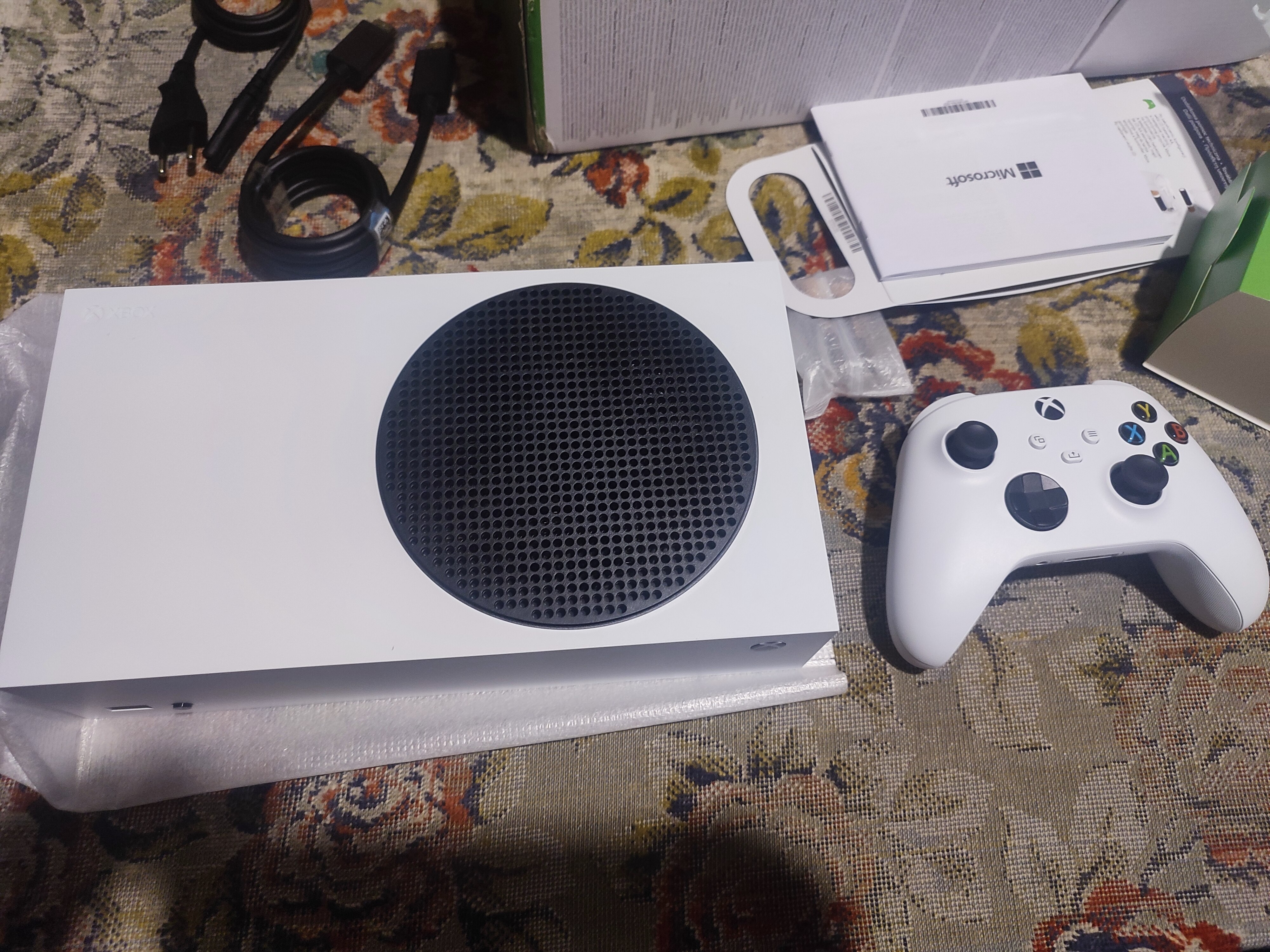 Xbox Series S. Consola Microsoft, 512GB- eMAG.ro Xbox Series S. Consola Microsoft, 512GB- eMAG.ro