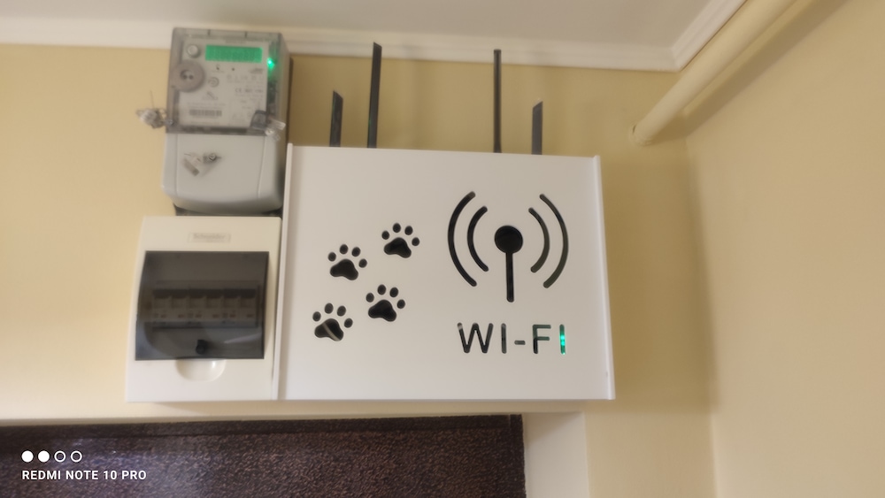 Raft Suport Router Wireless EvoSmart™ M4 pentru mascare fire si ...